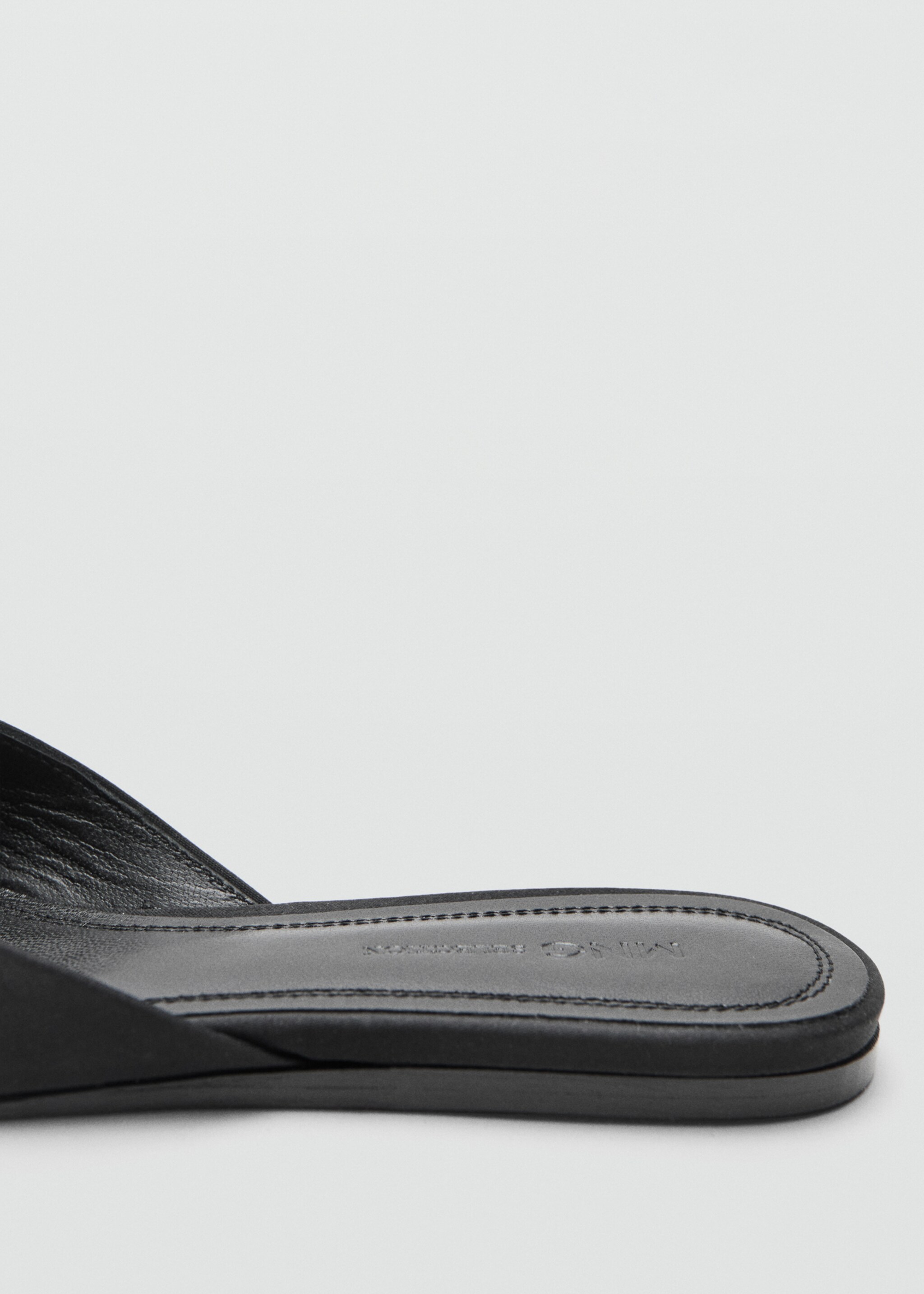 Leather flat shoes - Details of the article 1, Black. Ref: 27067791-00.