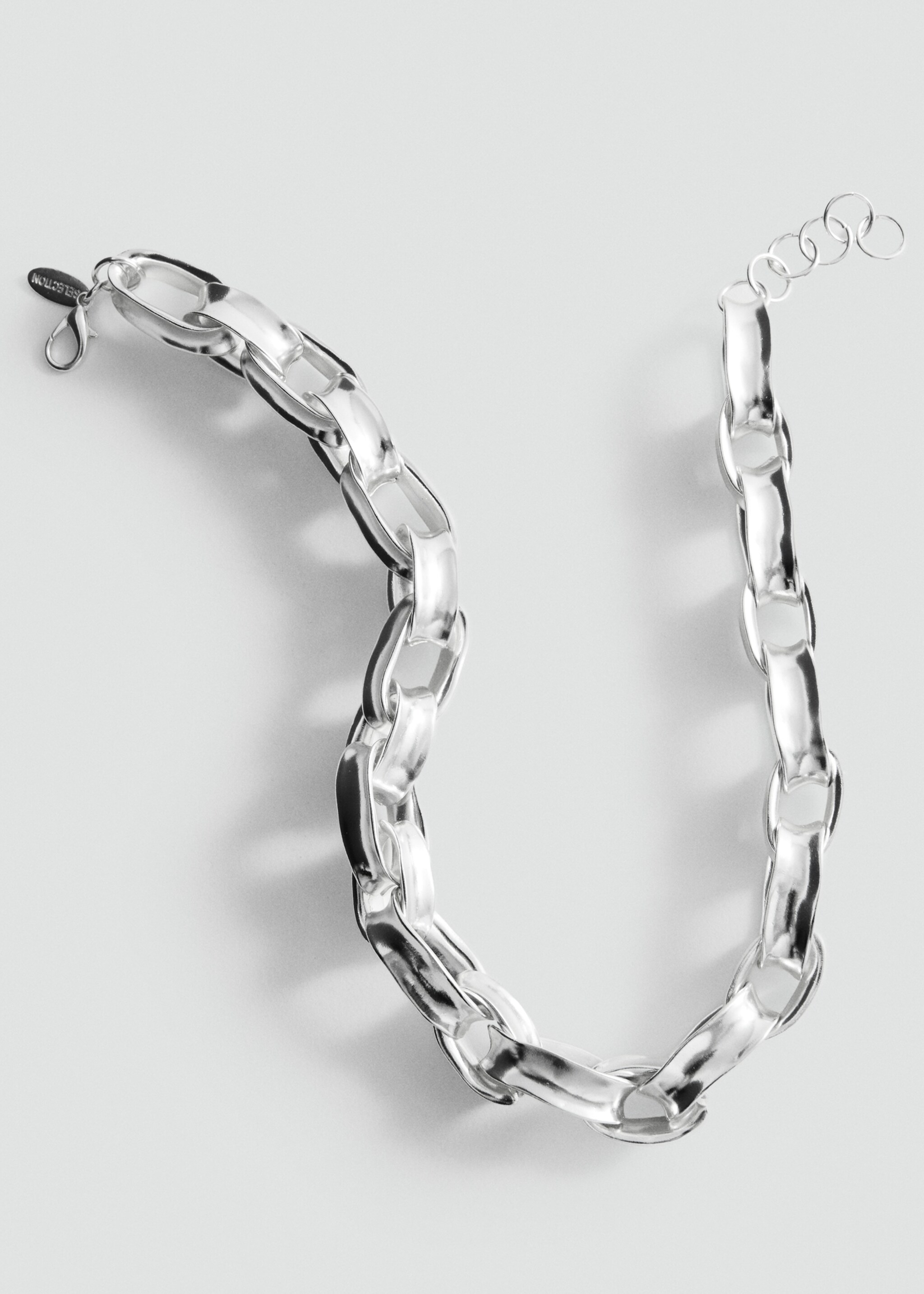 قلادة بسلسلة حلقات - تفاصيل المنتج 2, فضي. Ref: 27067797-00.