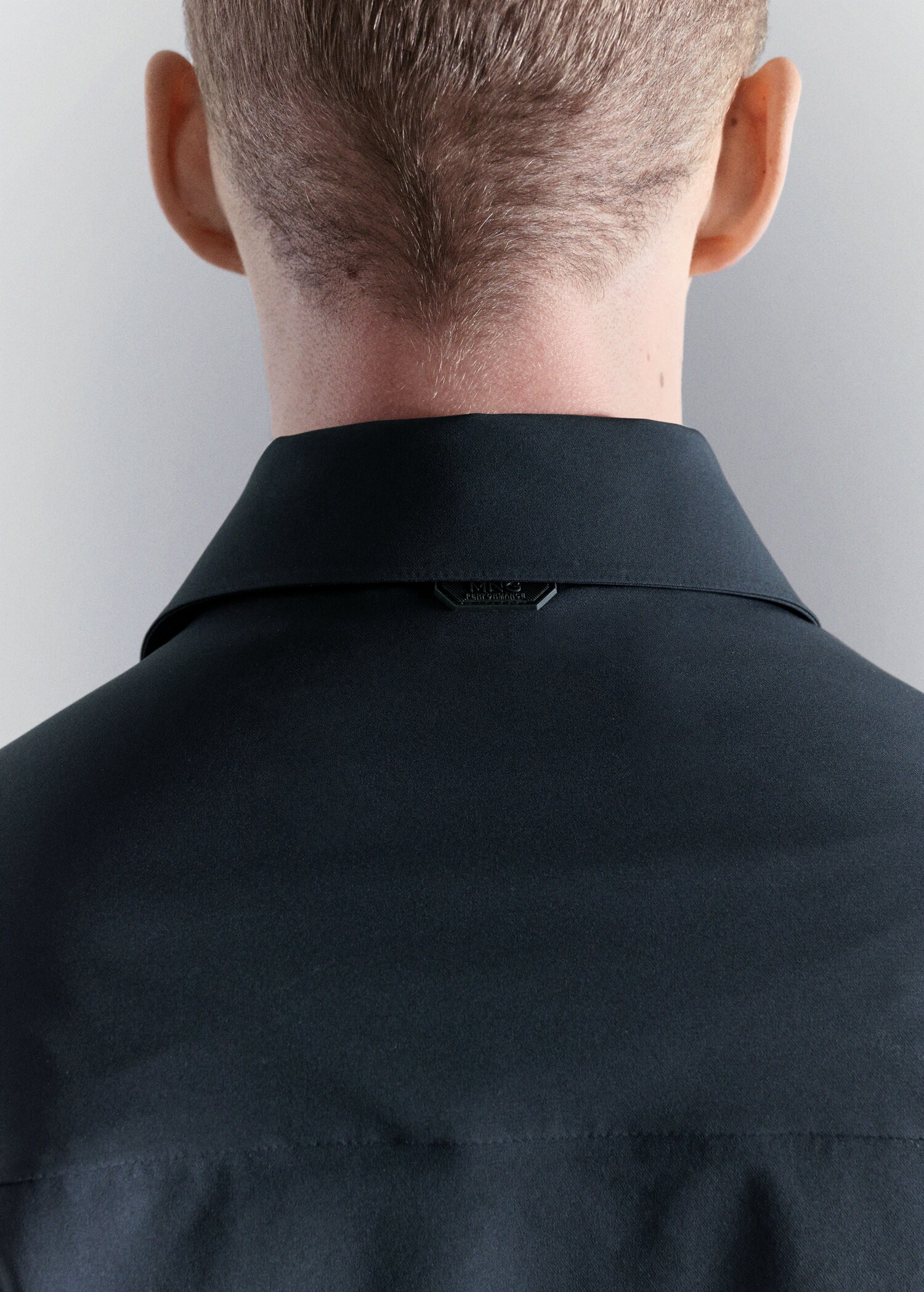 Water-repellent jacket with pockets - Details of the article 6