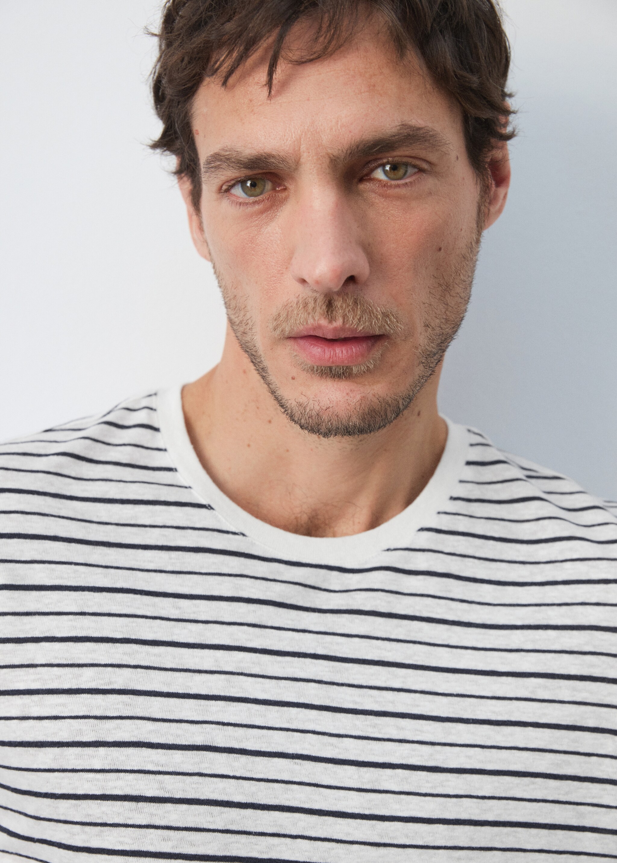 T-shirt lin slim-fit rayures - Détail de l'article 1, Blanc. Ref: 27067896-00.