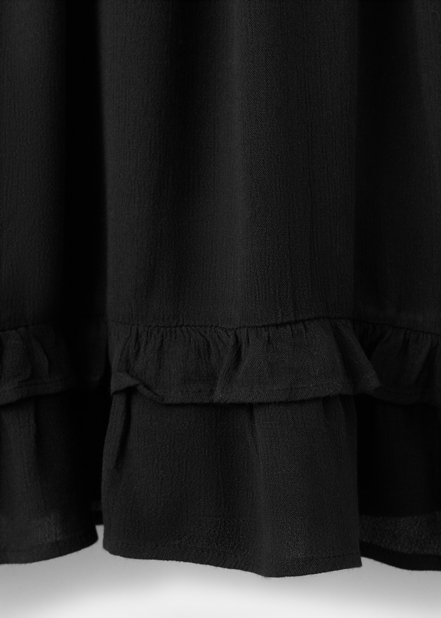 Short dress with bead detail - Details of the article 0