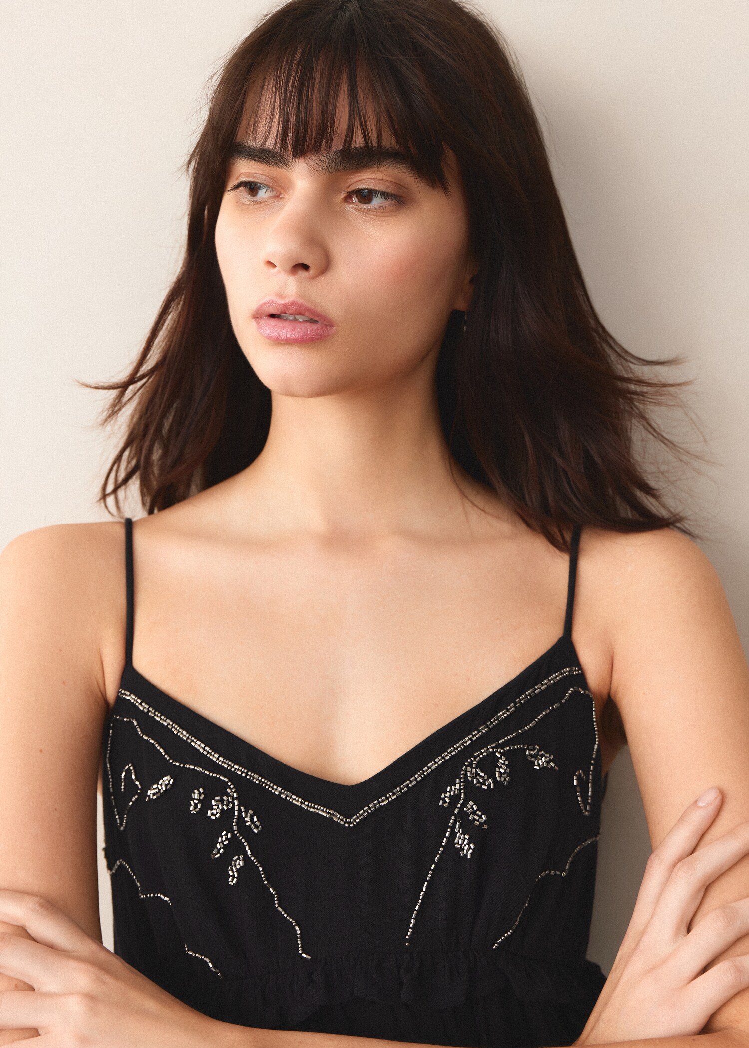 Short dress with bead detail - Details of the article 1