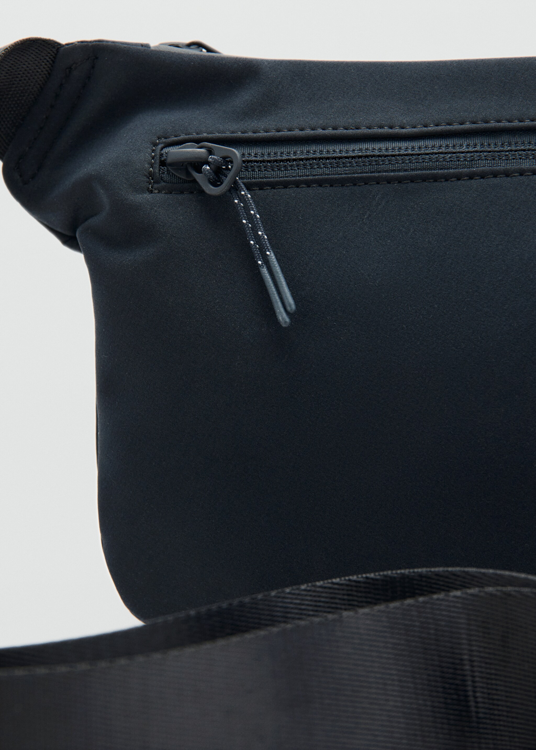 Handbag perform - Details of the article 2, Navy. Ref: 27067906-00.