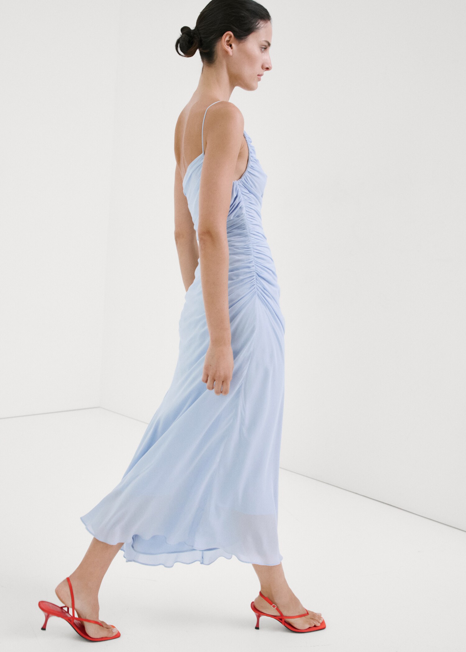 Asymmetrical pleated dress - Details of the article 2