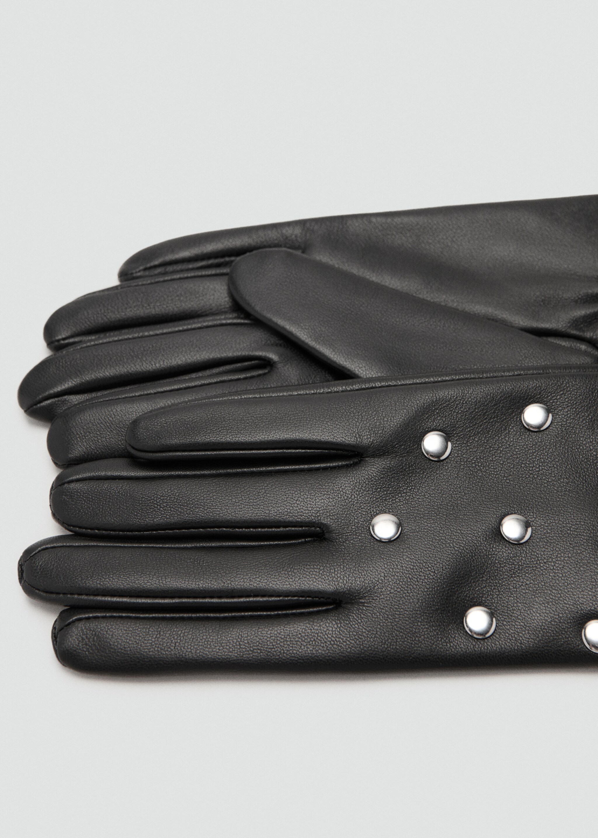 Studded leather gloves - Details of the article 1, Black. Ref: 27071170-00.