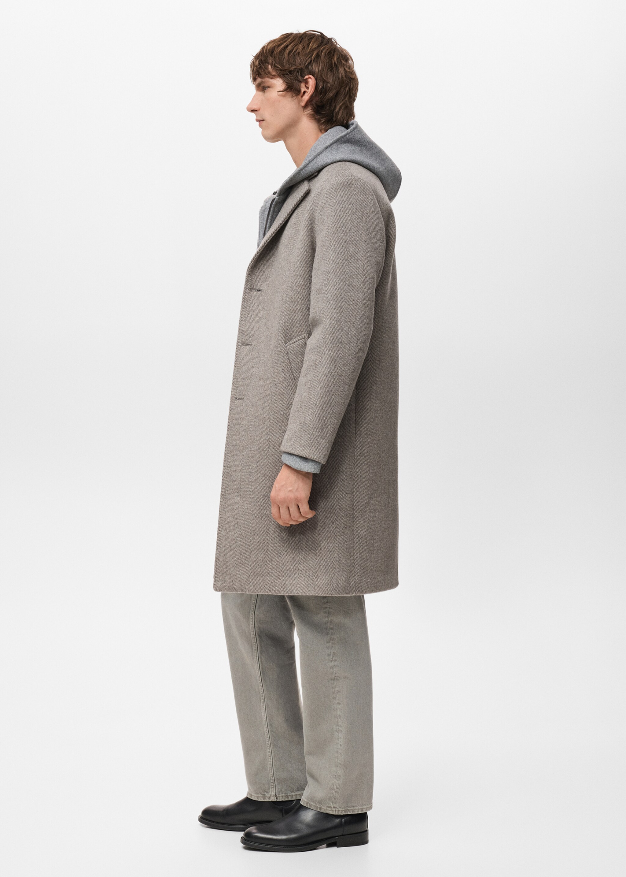 Herringbone structure wool coat - Details of the article 2, Sand. Ref: 27071171-00.
