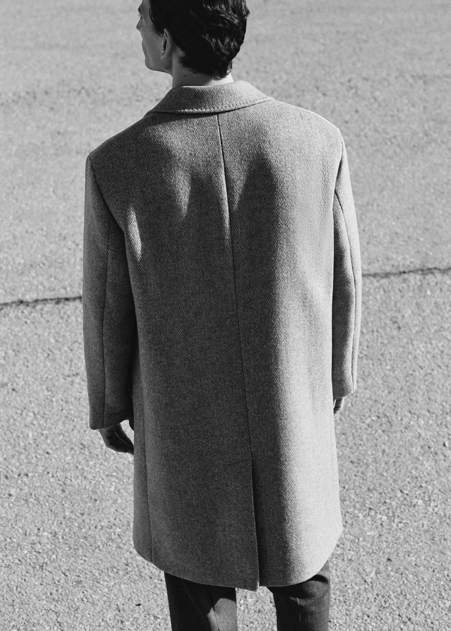Herringbone structure wool coat - Details of the article 3