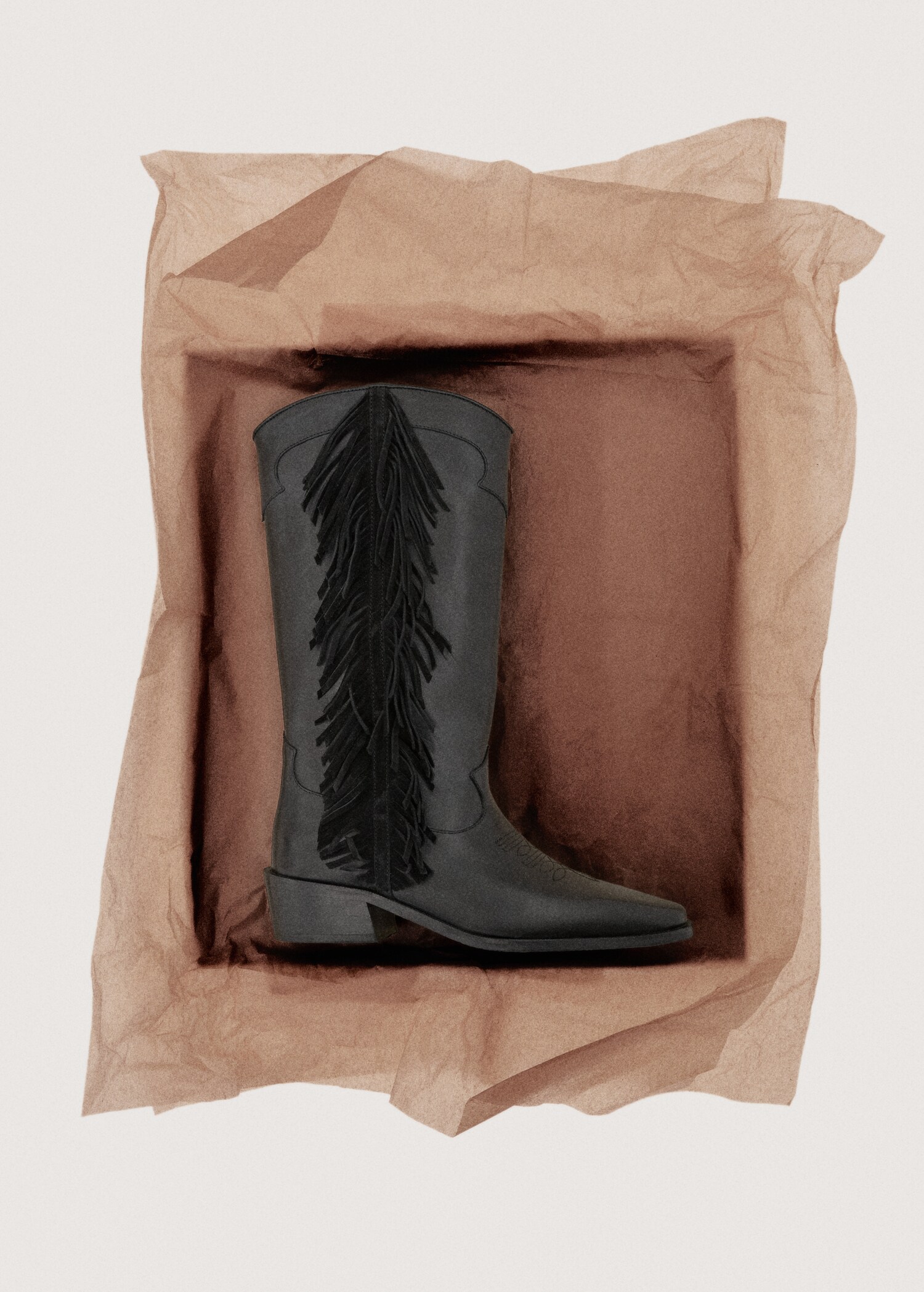 Tall leather boots with tassels - Details of the article 7