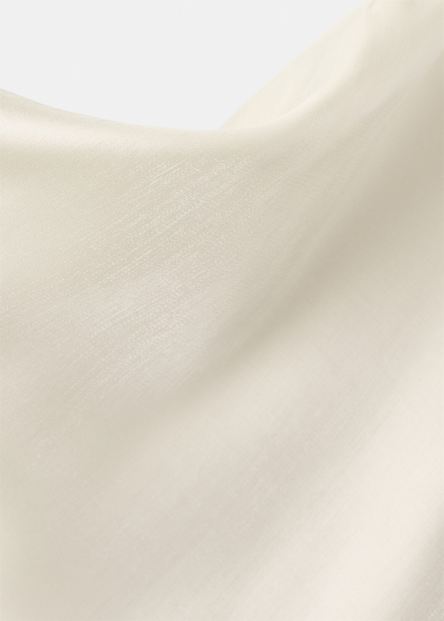 Satin dress with a low-cut neckline - Details of the article 8