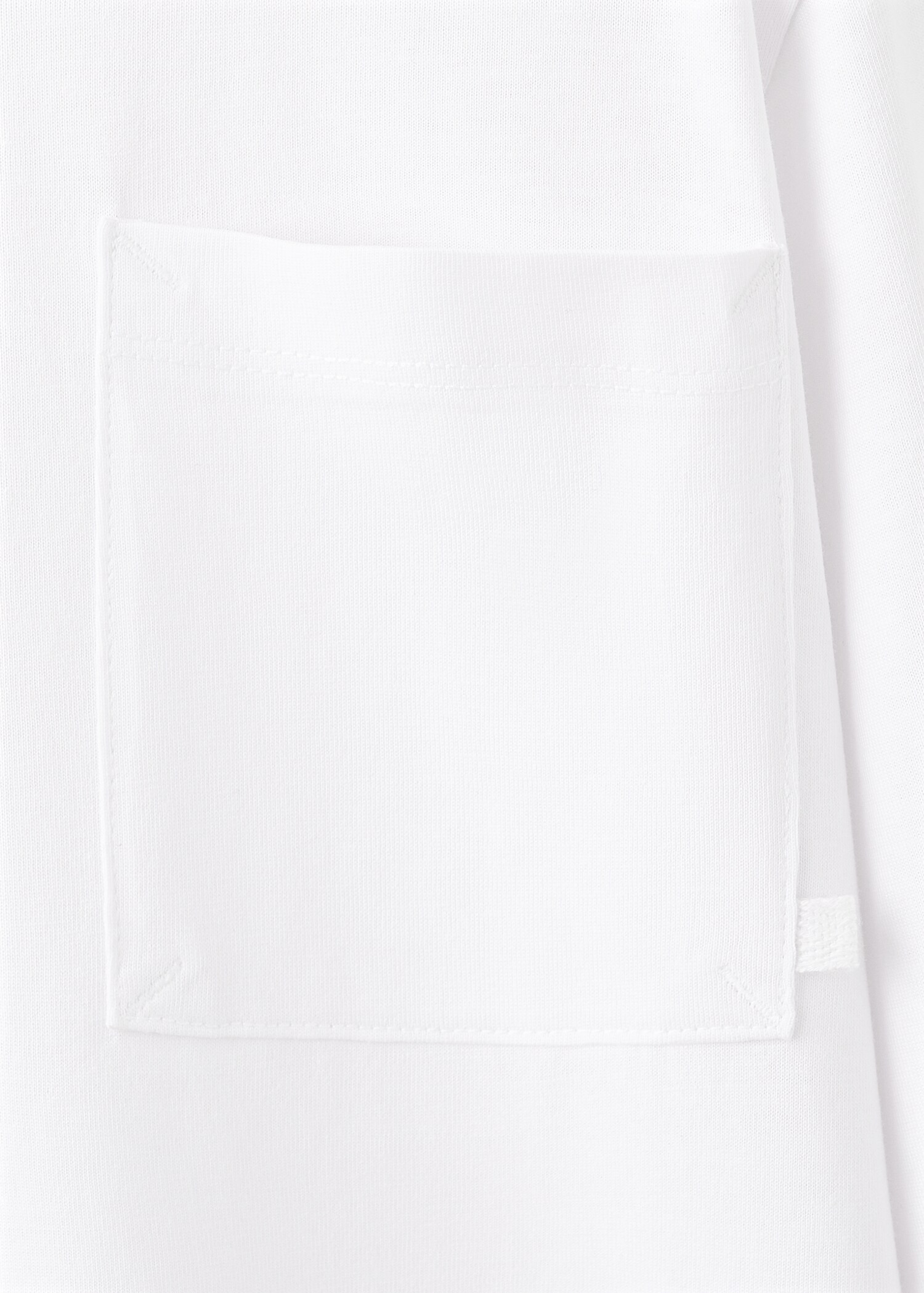 Long-sleeved t-shirt with pocket - Details of the article 8