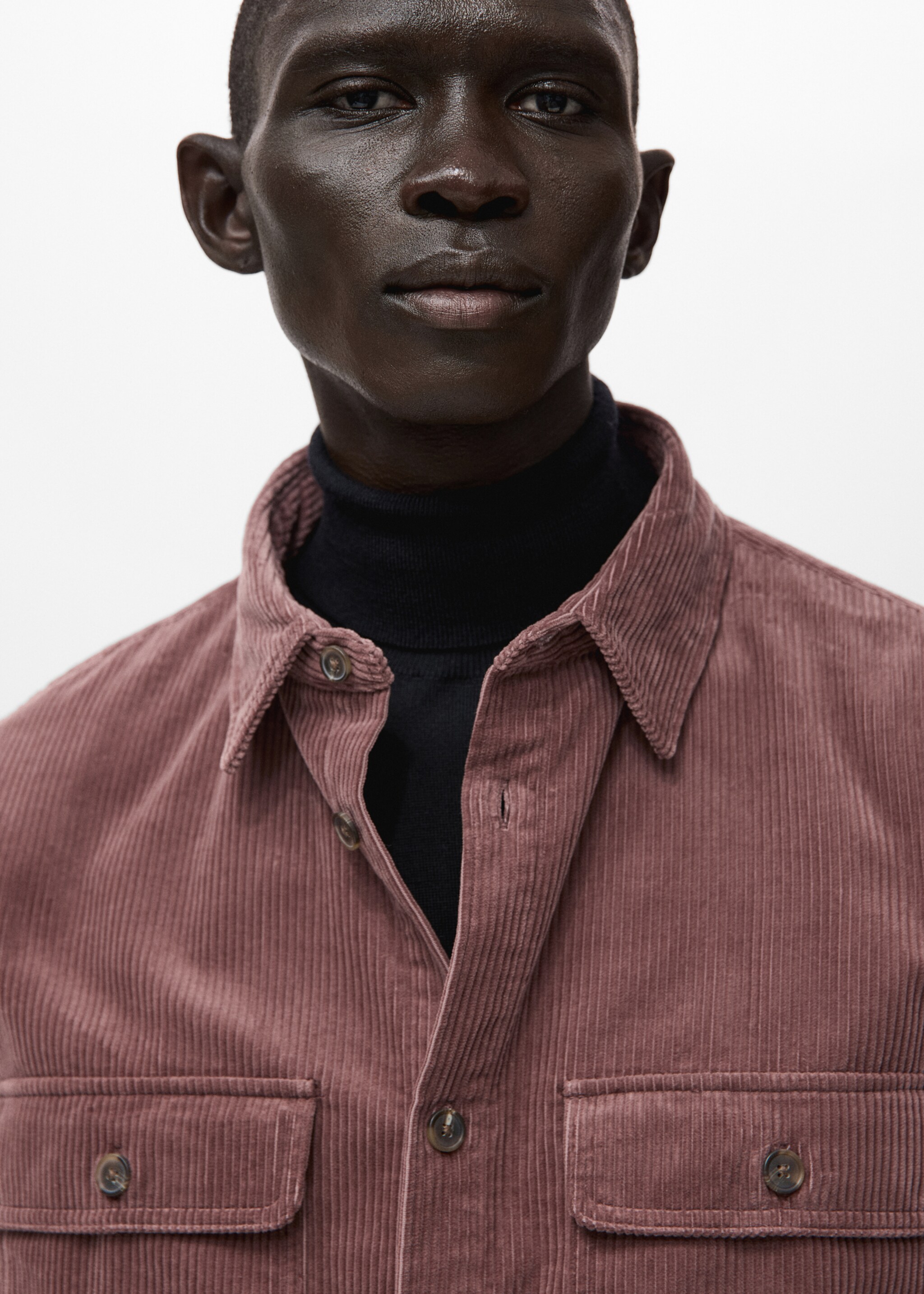 Corduroy overshirt with pockets - Details of the article 1, Burgundy. Ref: 27071198-00.