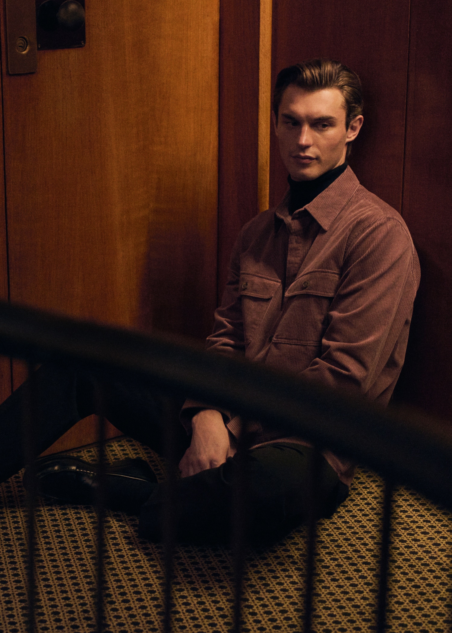 Corduroy overshirt with pockets - Details of the article 3