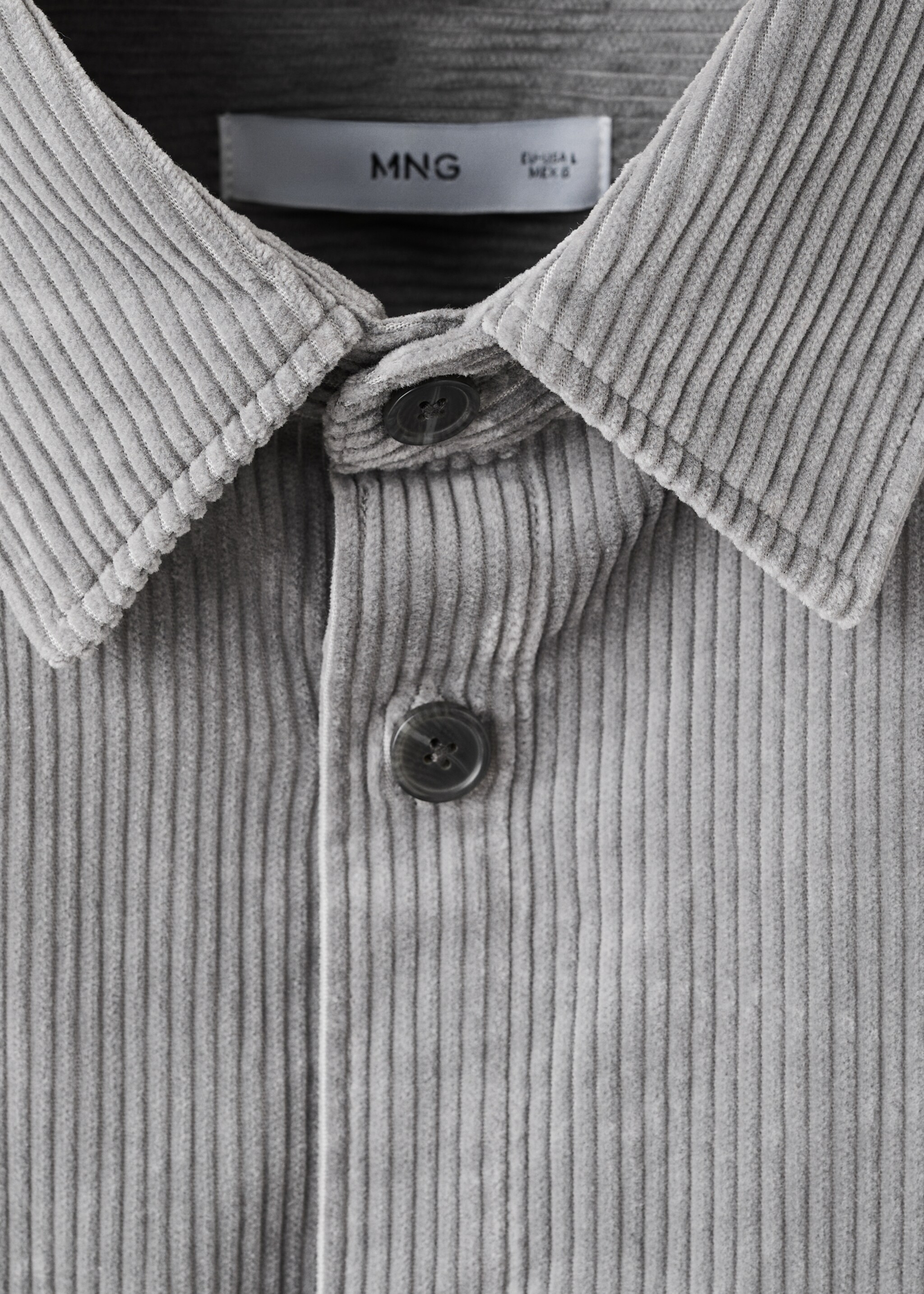 Corduroy overshirt with pockets - Details of the article 8, Light Heather Grey. Ref: 27071198-00.