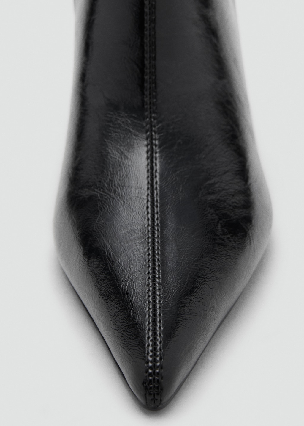 Pointed heel ankle boot