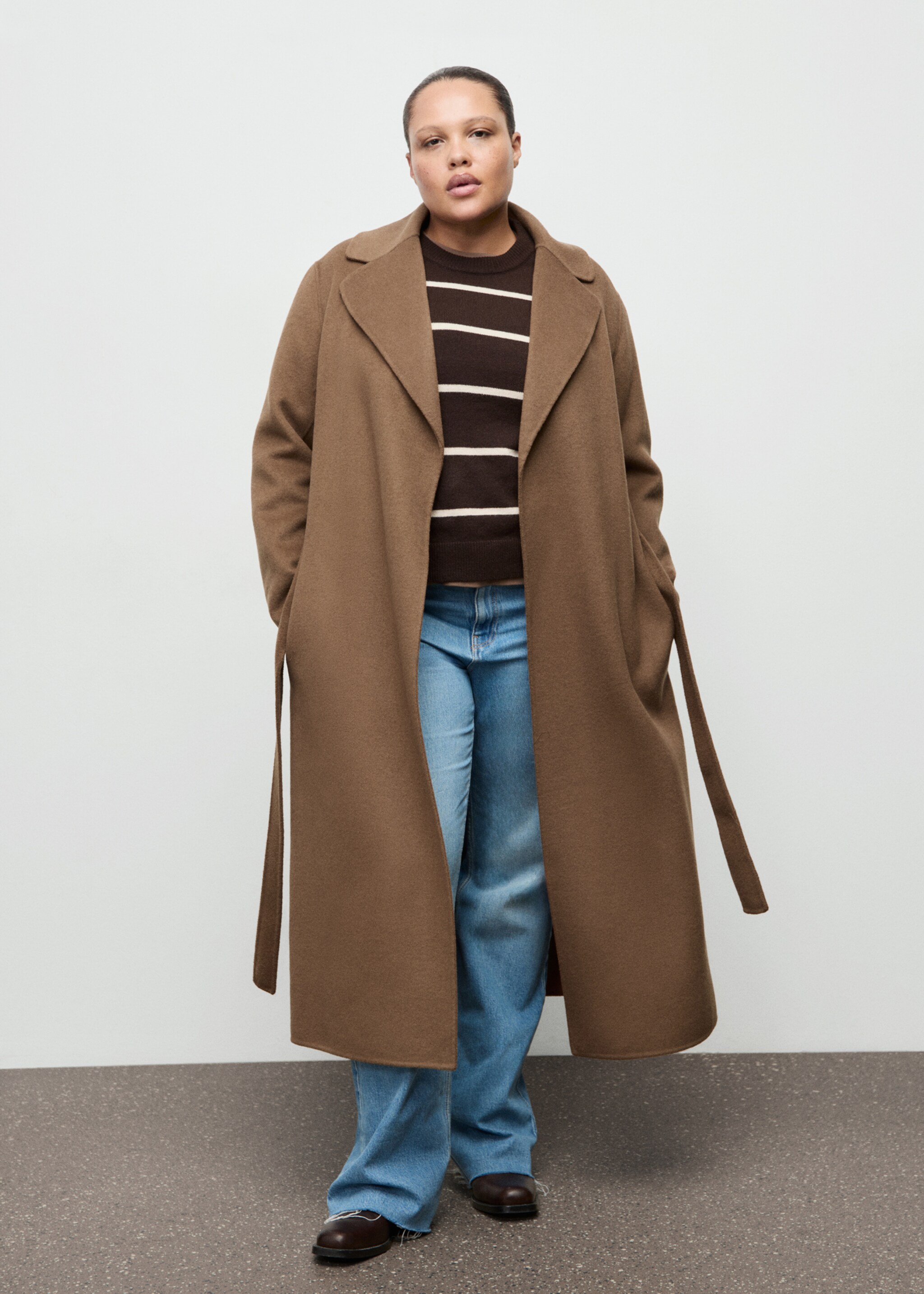 Handmade wool coat with belt - Details of the article 3, Medium Brown. Ref: 27071216-00.