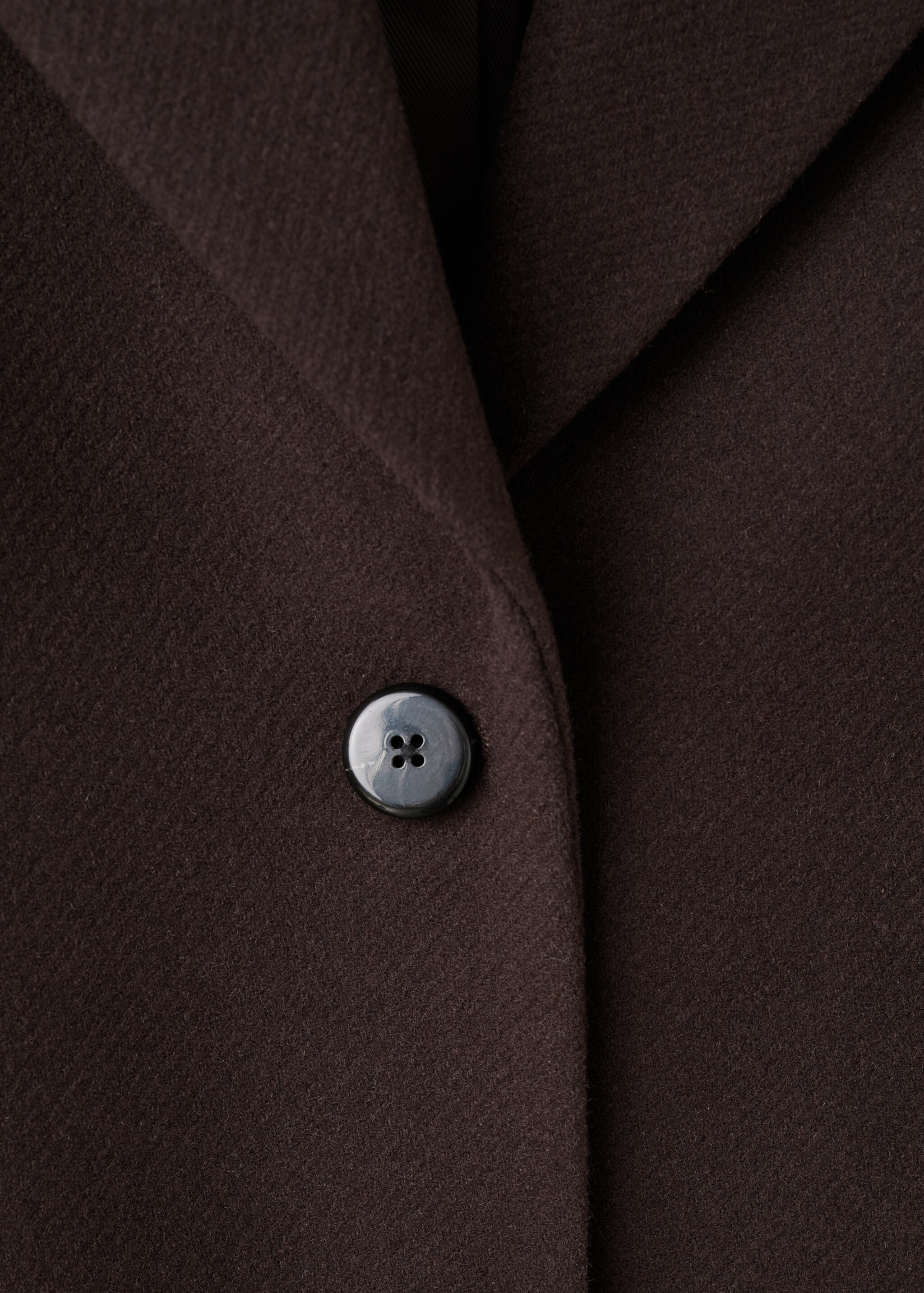 Wool coat with fur collar - Details of the article 8, Chocolate. Ref: 27071218-00.