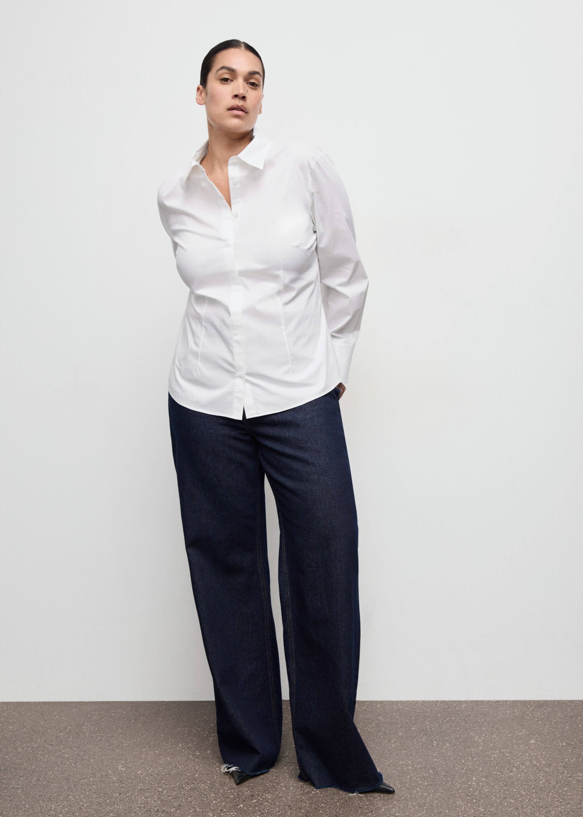 Slim-fit poplin shirt - Details of the article 3, White. Ref: 27071227-00.