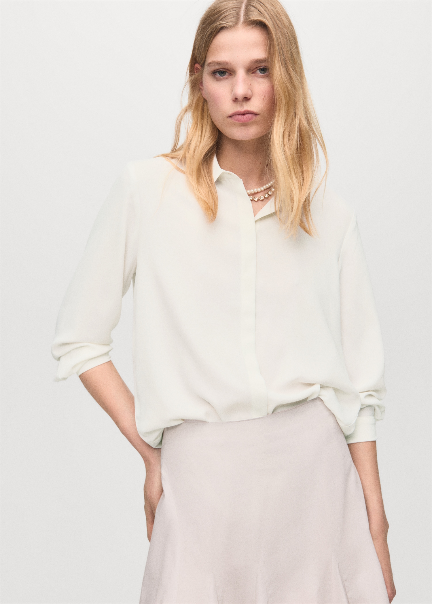 Fluid long-sleeved blouse - Medium plane