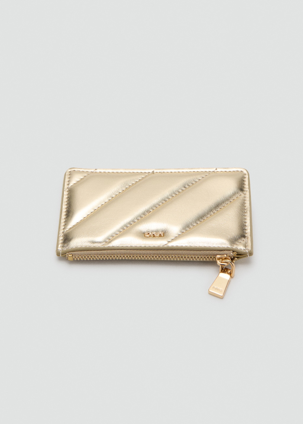 Small quilted wallet