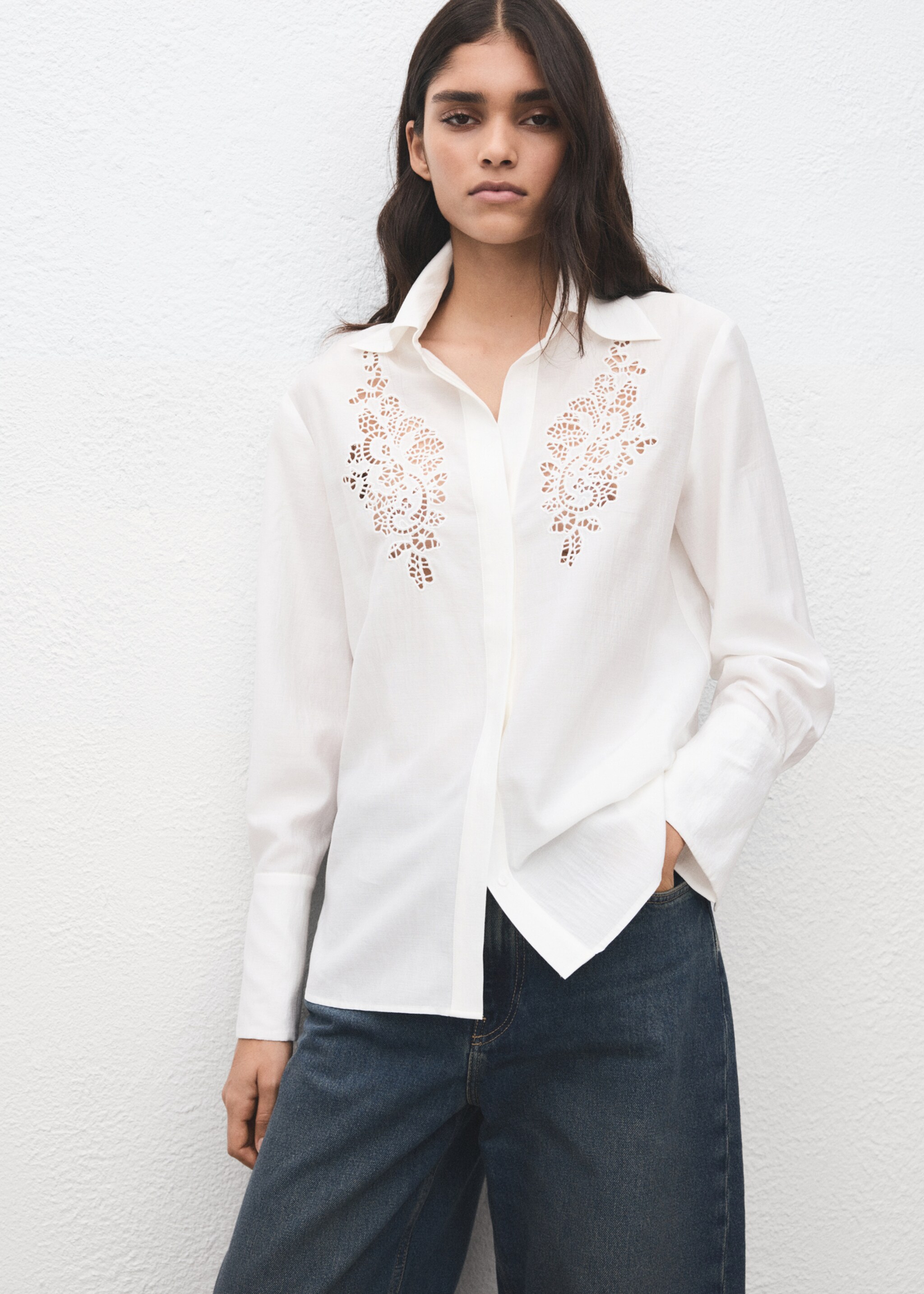 Embroidered openwork shirt - Medium plane, Off White. Ref: 27071241-00.