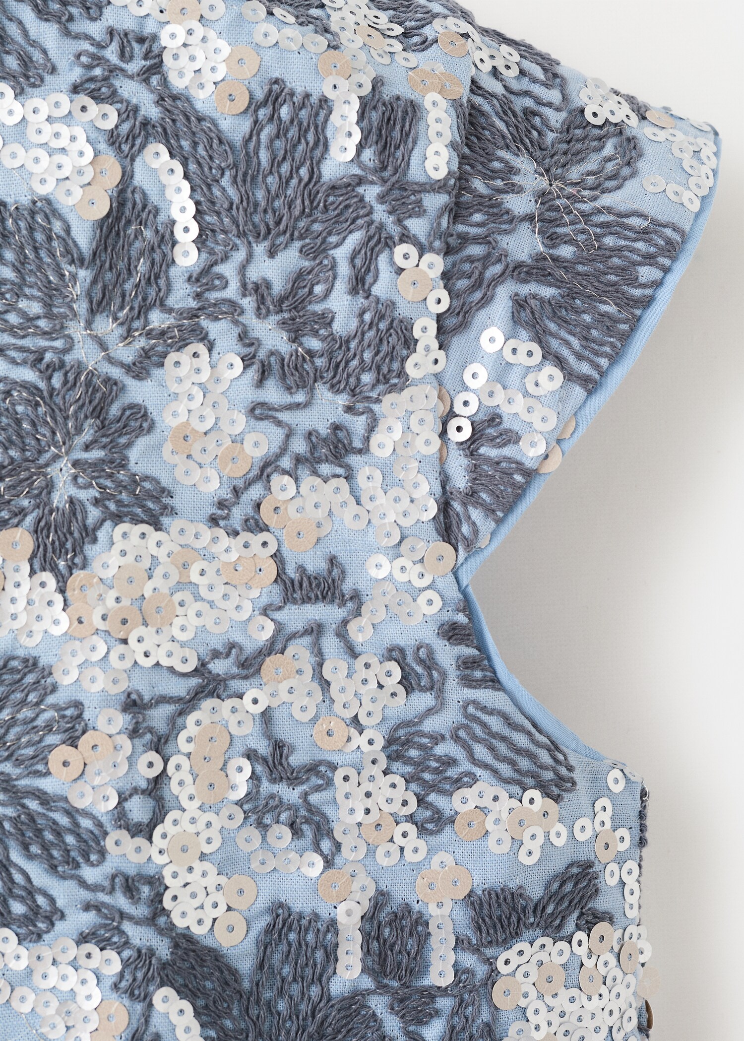 Sequin embroidered gilet - Details of the article 0