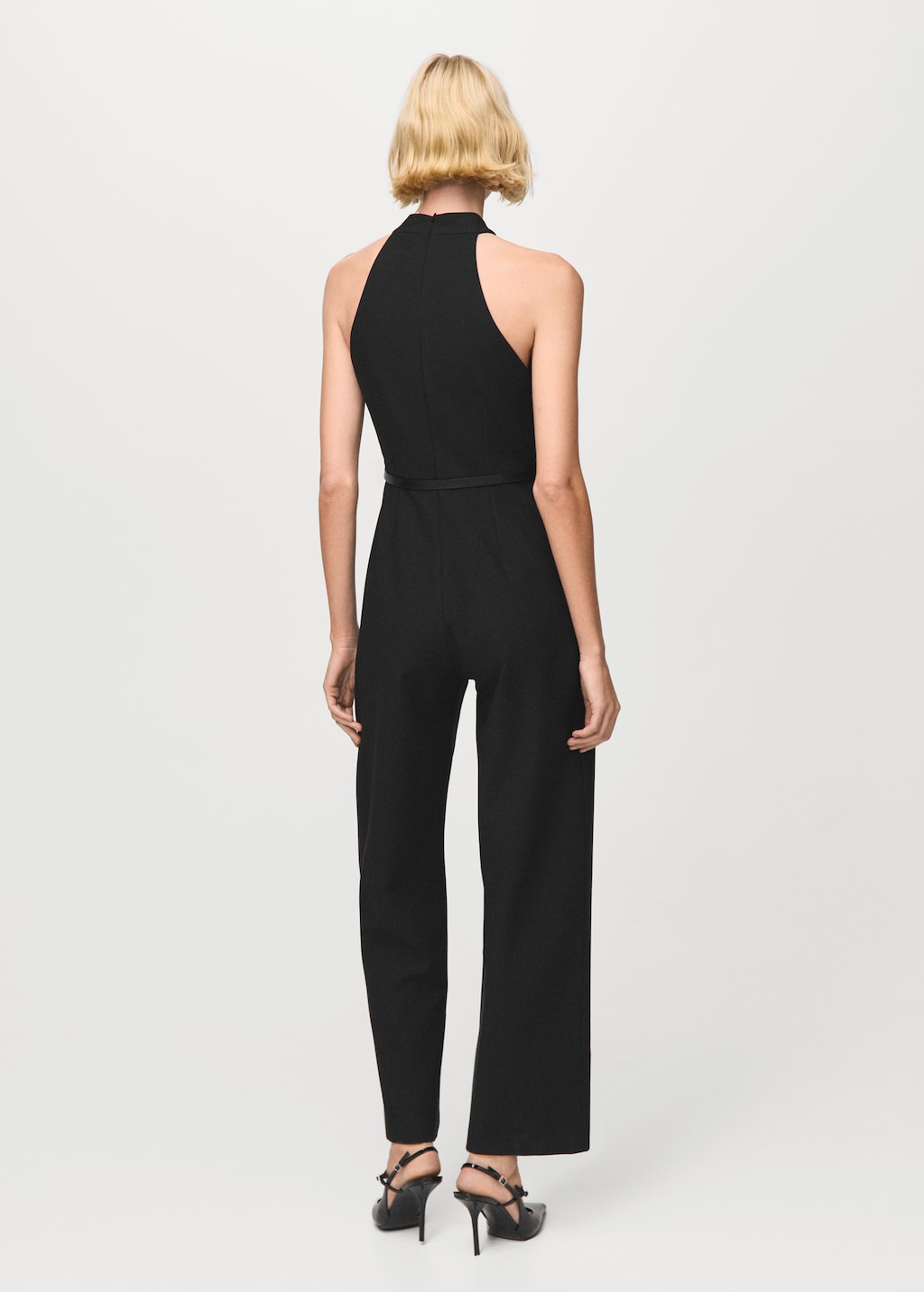 Halter-neck jumpsuit with belt - image 3