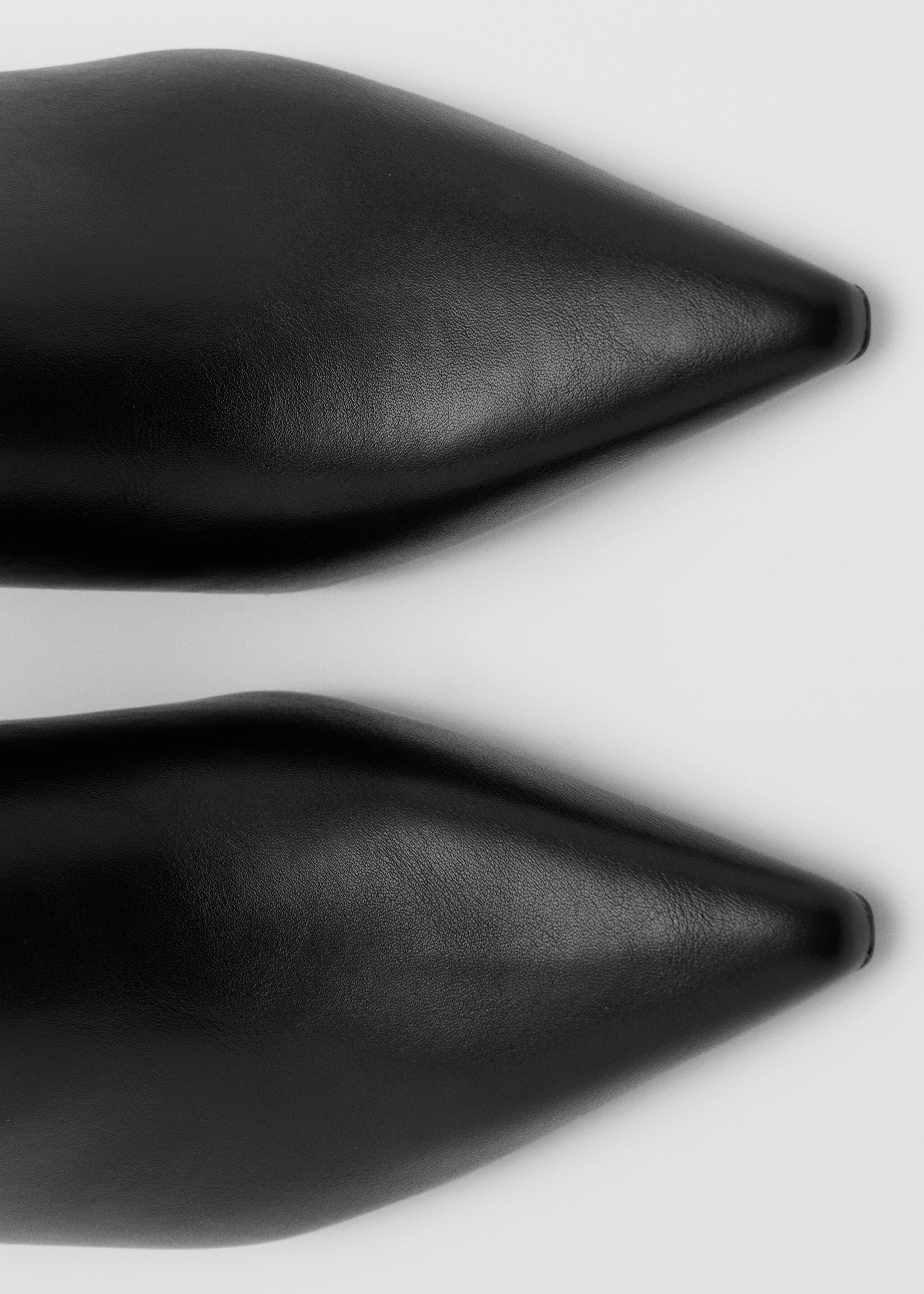 Ankle boots with block heel - Details of the article 2, Black. Ref: 27071255-00.