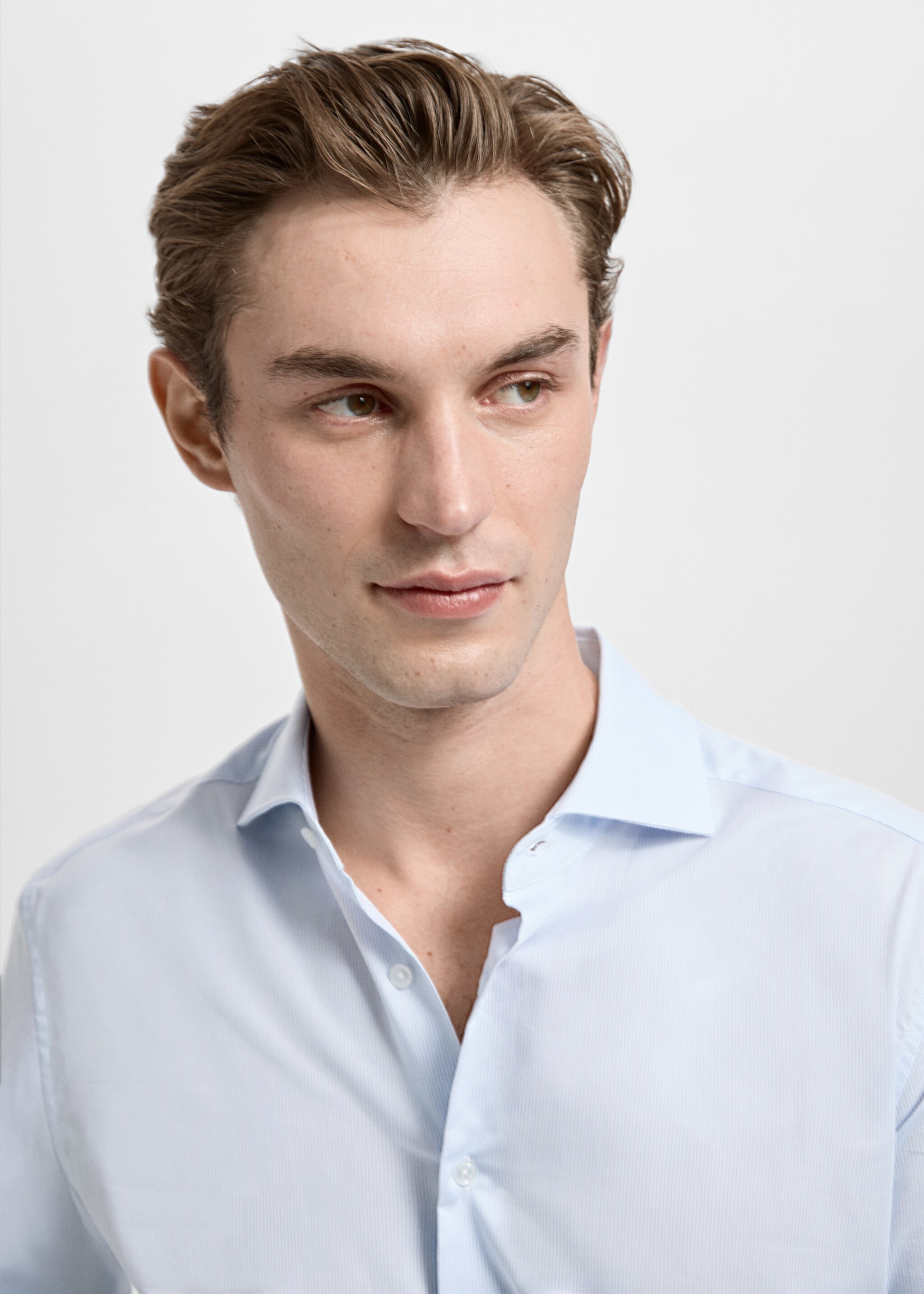 Πουκάμισο slim fit λεπτές ρίγες - Λεπτομέρεια του προϊόντος 1, Γαλάζιο. Ref: 27071261-00.