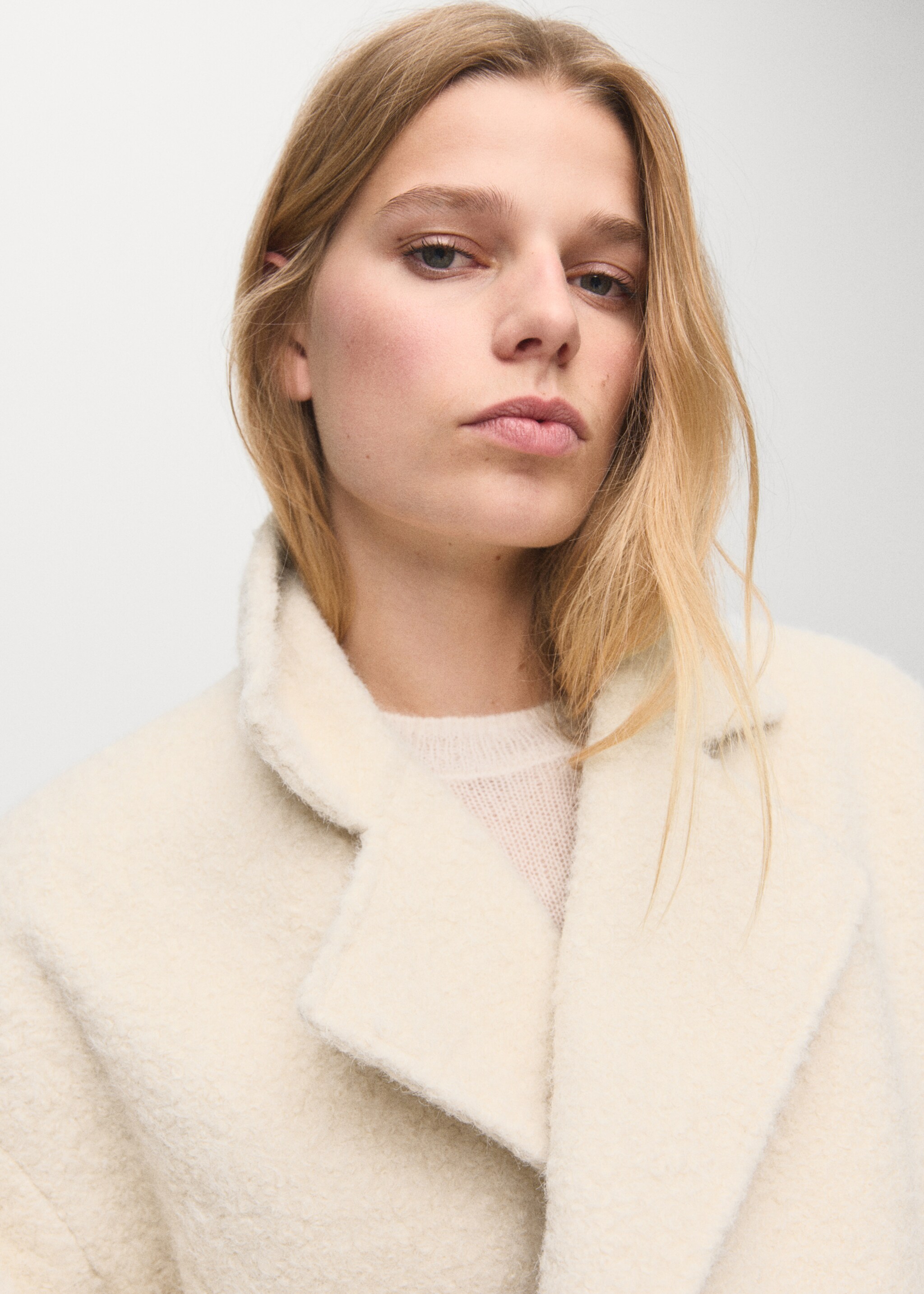 Lapels bouclé coat - Details of the article 1, Ecru. Ref: 27071273-00.