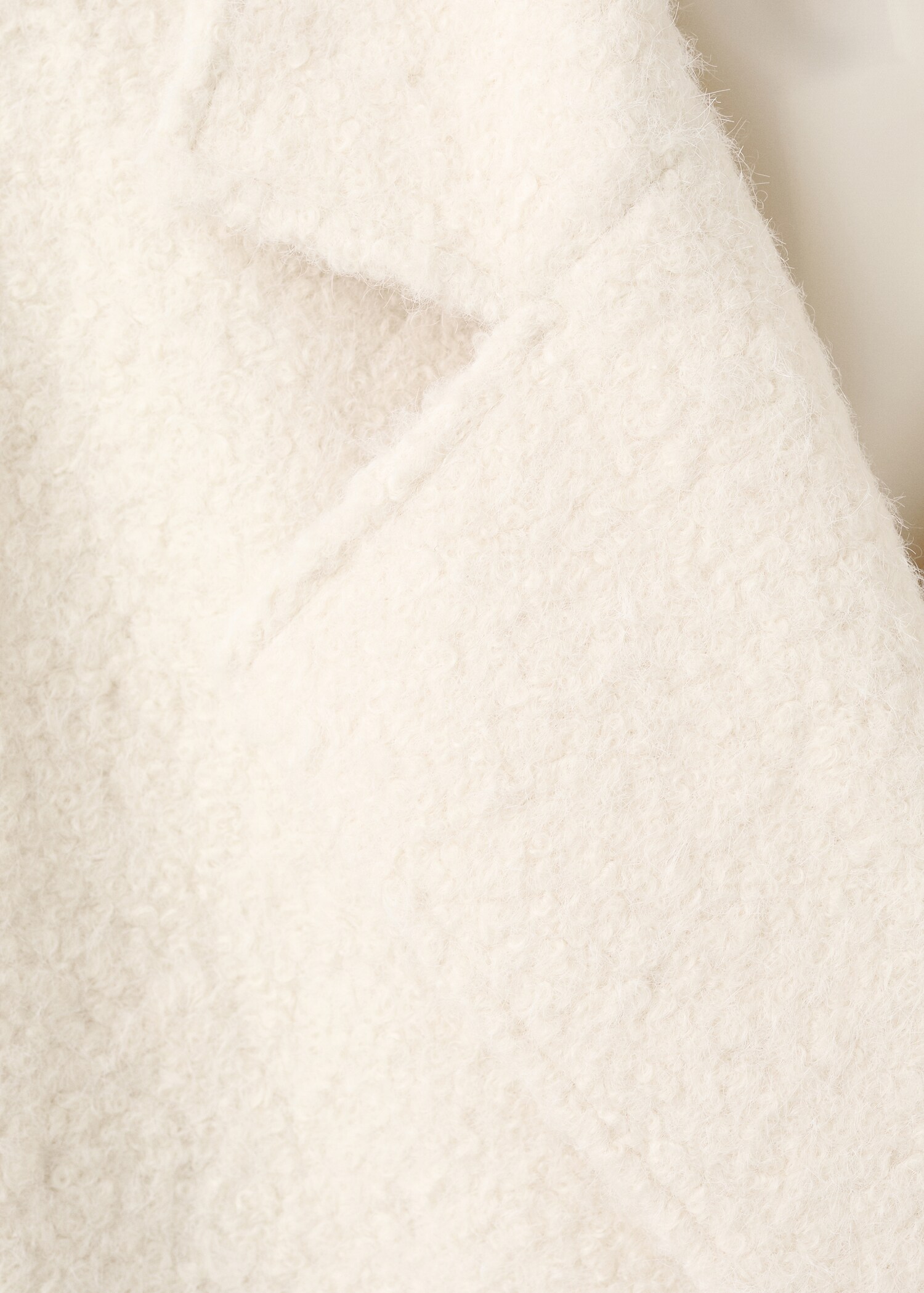 Lapels bouclé coat - Details of the article 8
