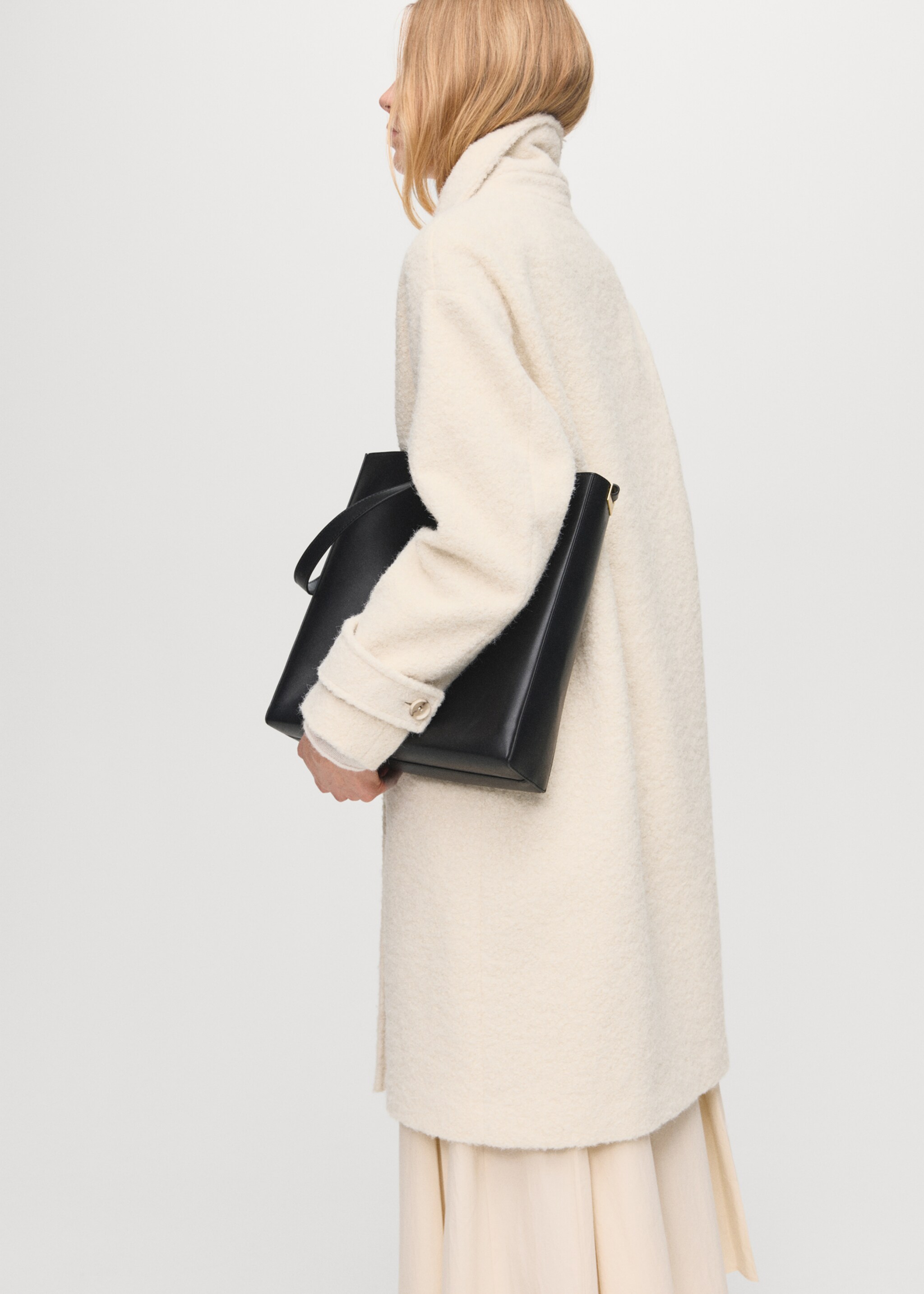 Lapels bouclé coat - Reverse of the article, Ecru. Ref: 27071273-00.