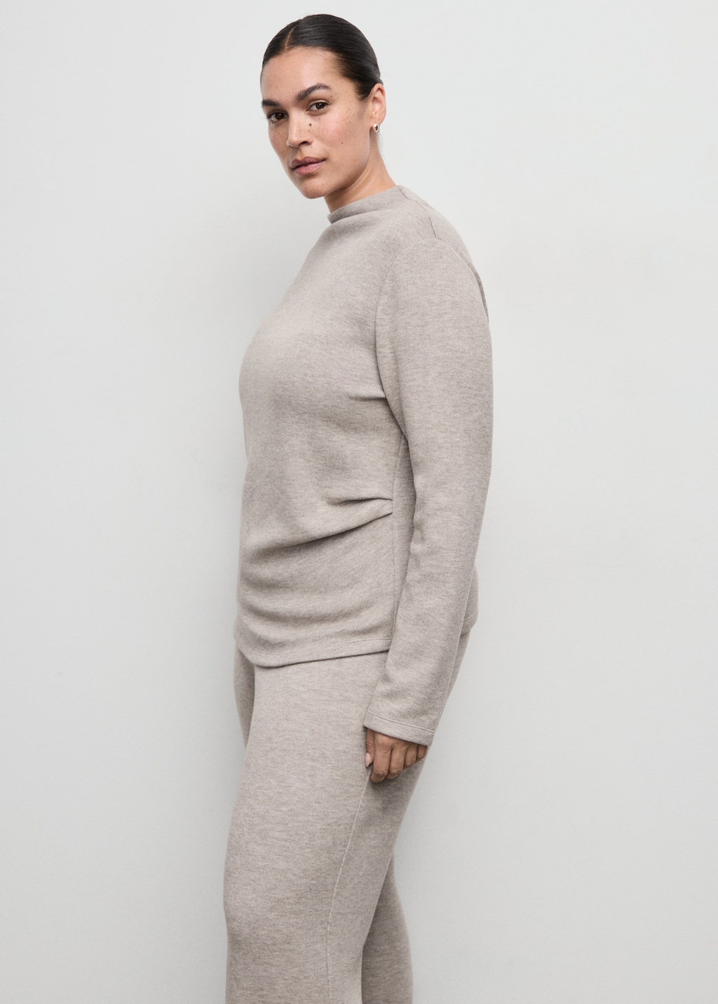 Mango Fine-knit perkins-neck sweatshirt thumbnail