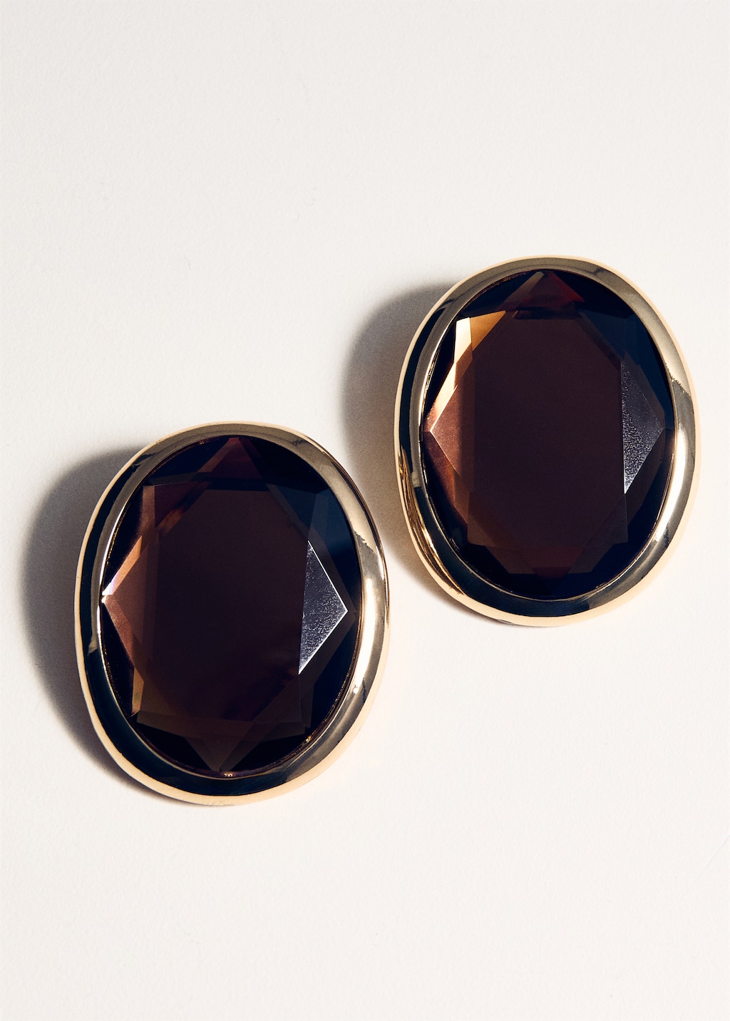 Oval resin earrings
