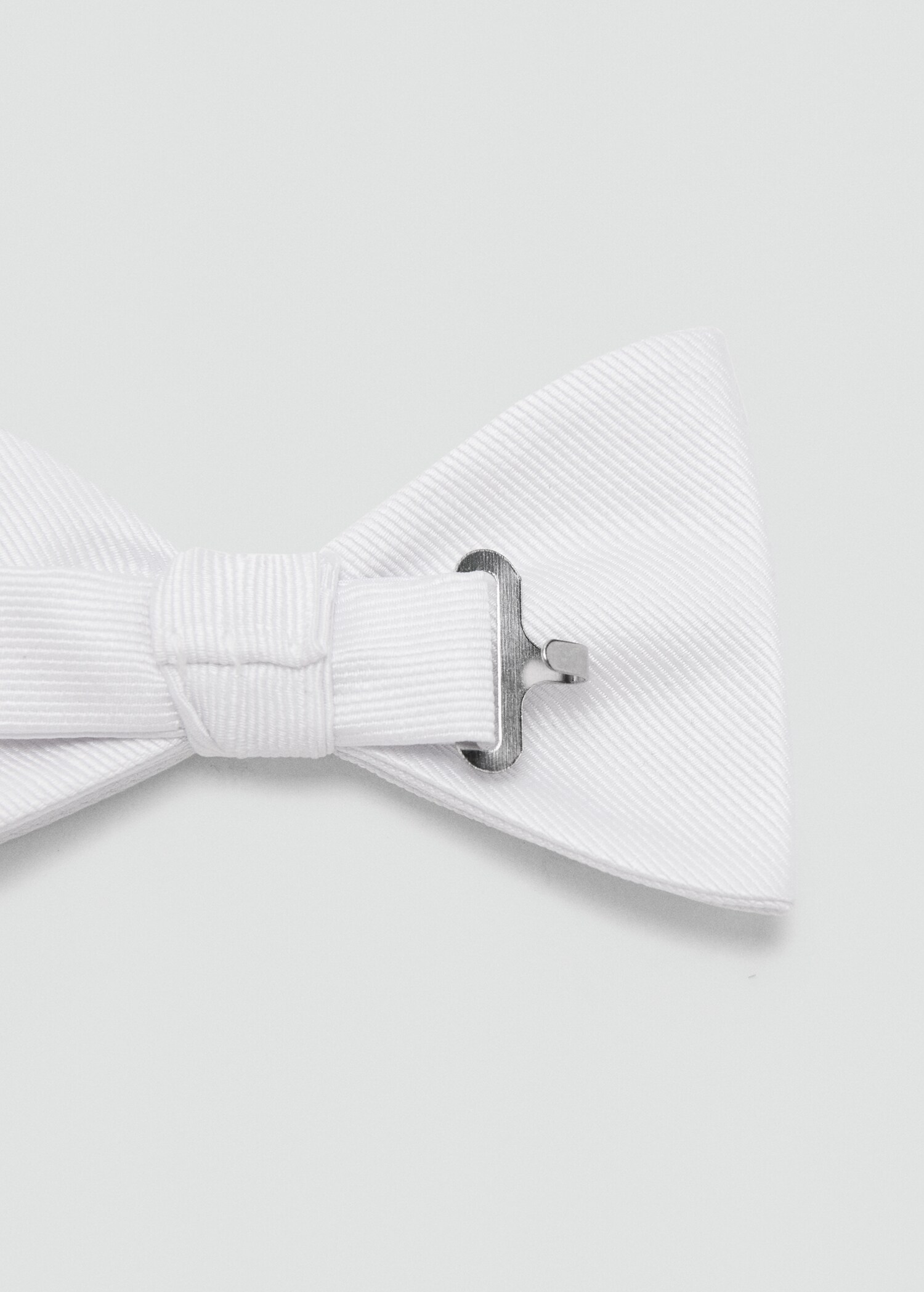 Classic bow tie with microstructure - Details of the article 1