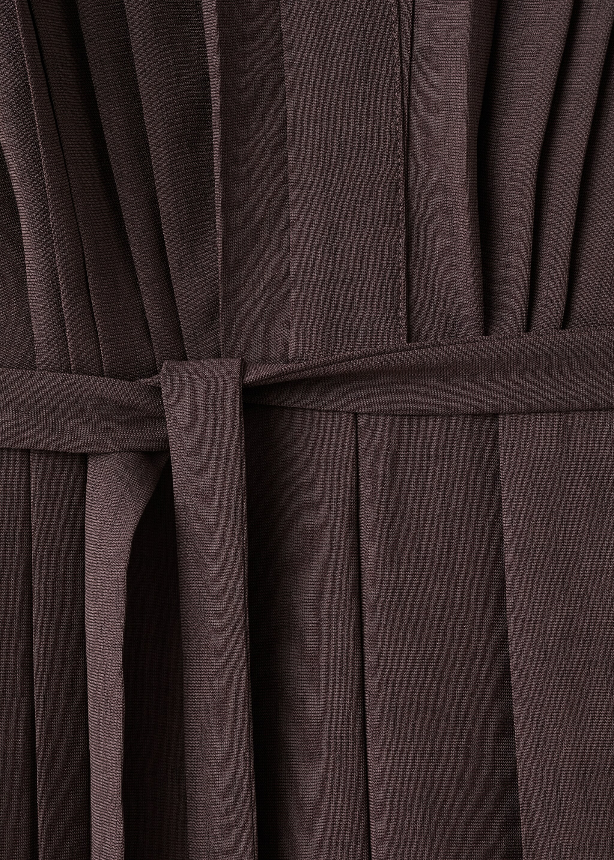 Pleated jumpsuit with belt - Details of the article 8, Brown. Ref: 27071281-00.
