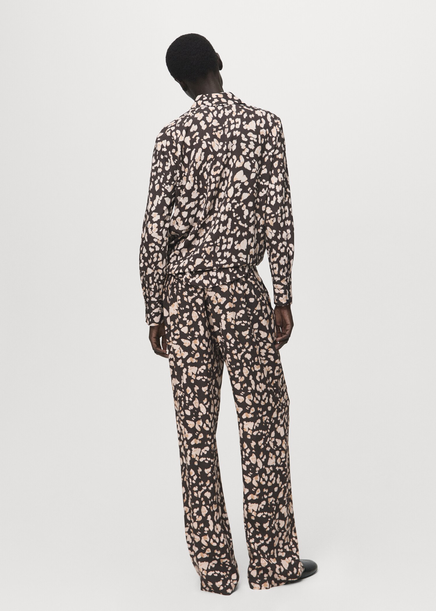 Elastic waist printed trousers - Reverse of the article