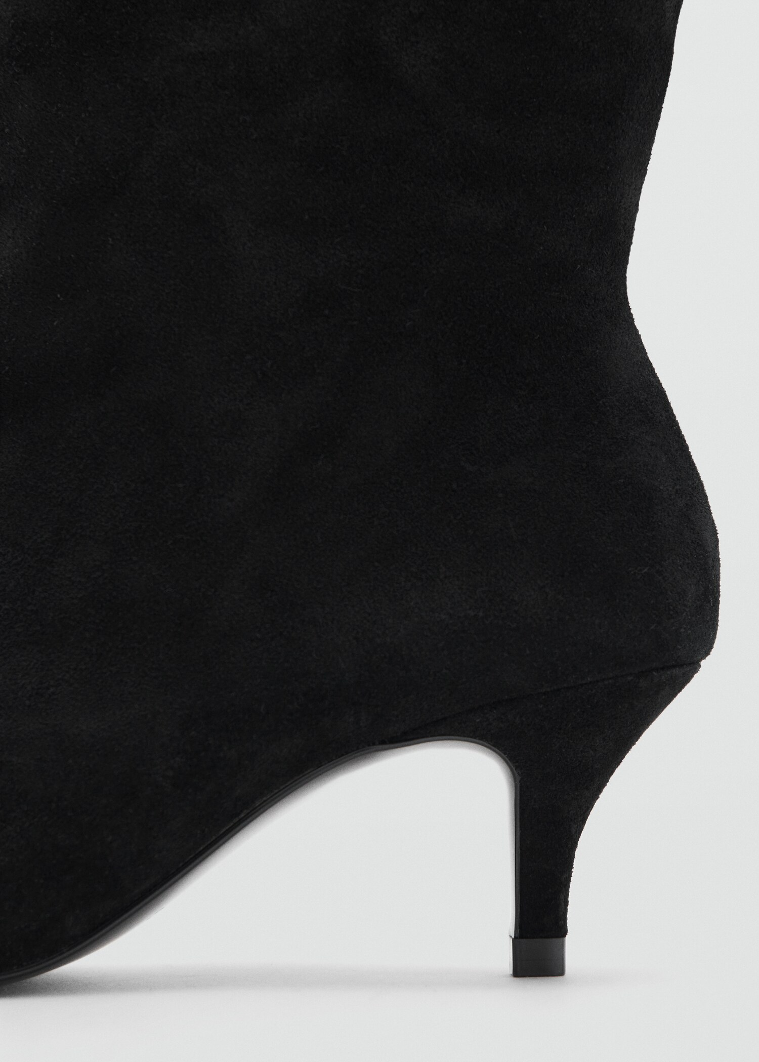 Suede ankle boots with pointed toe and heel - Details of the article 1