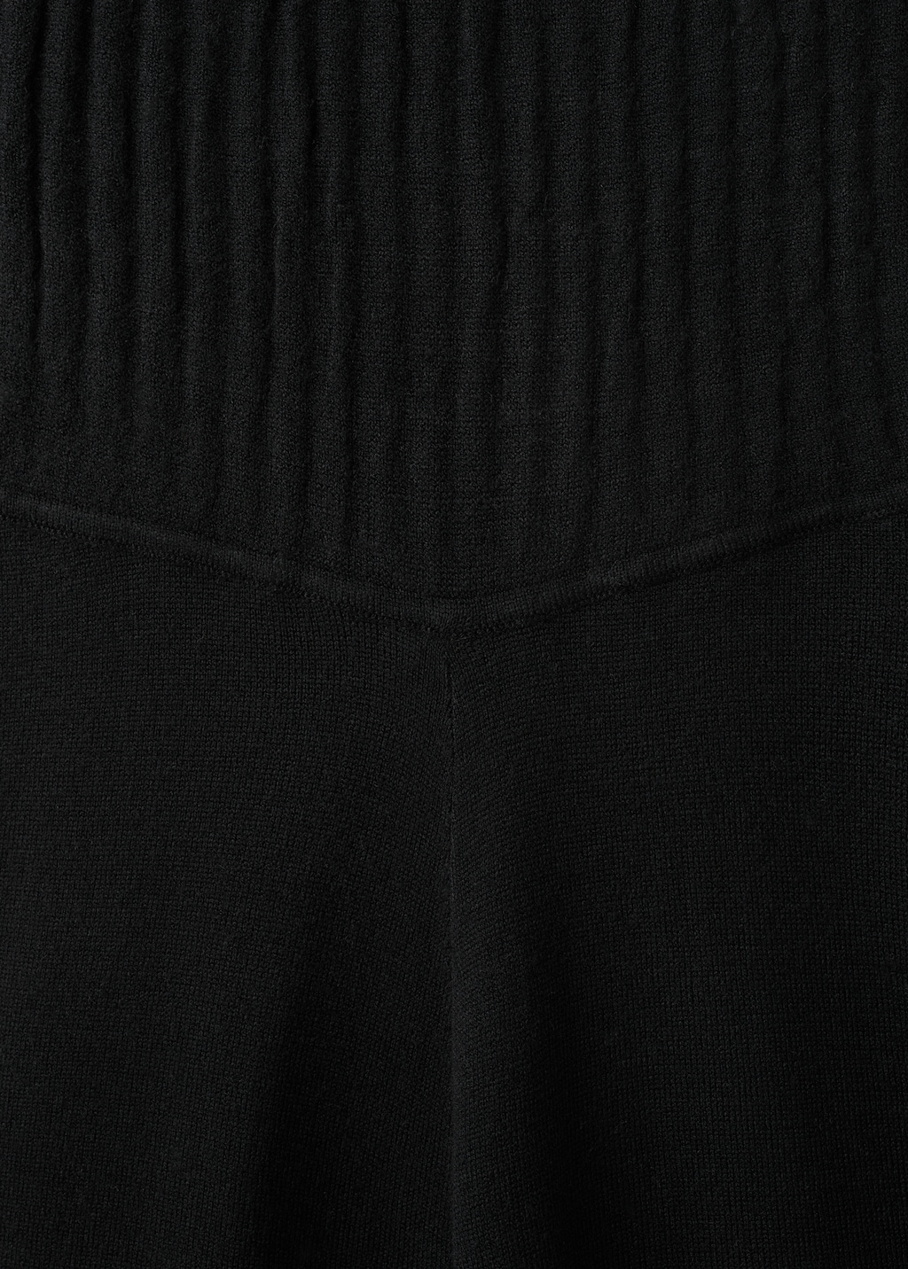 Straight-fit pants with elastic waist