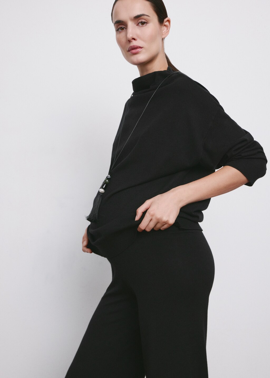 Straight-fit pants with elastic waist - image 4