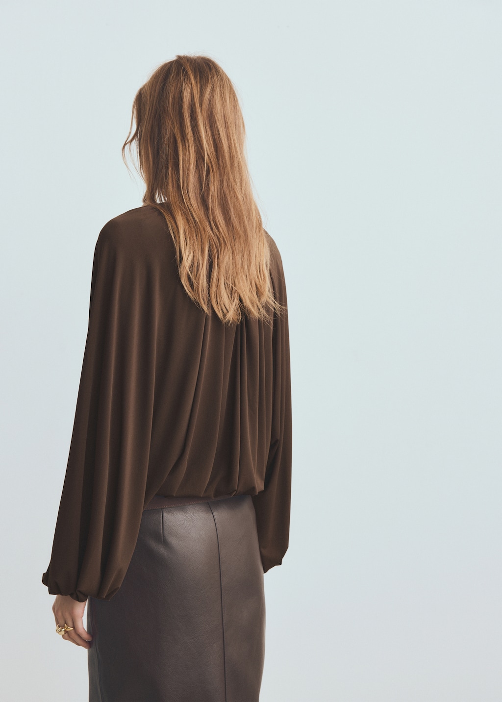 Fine-knit ruched blouse - image 3