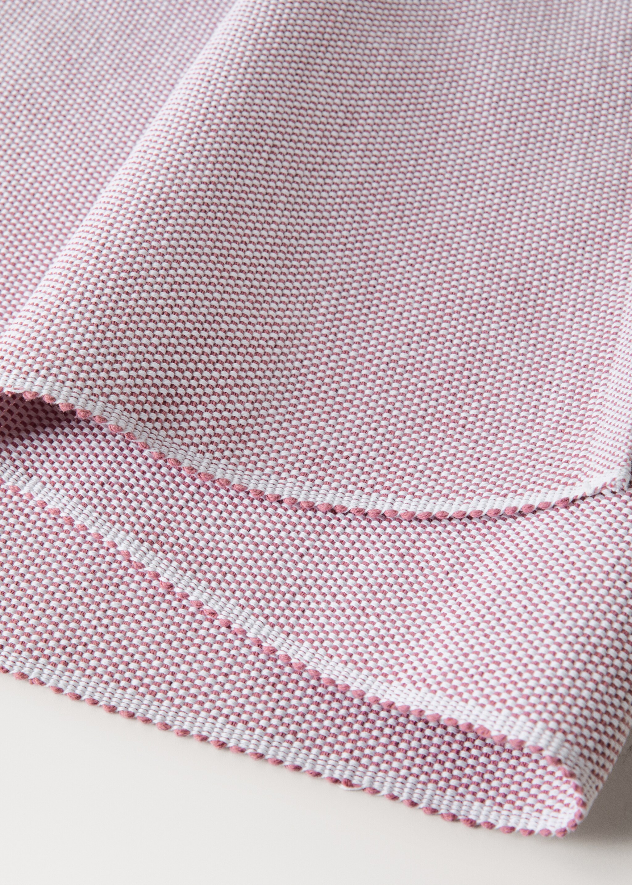 Cotton table runner with melange effect - Details of the article 1, Pink. Ref: 27071309-00.