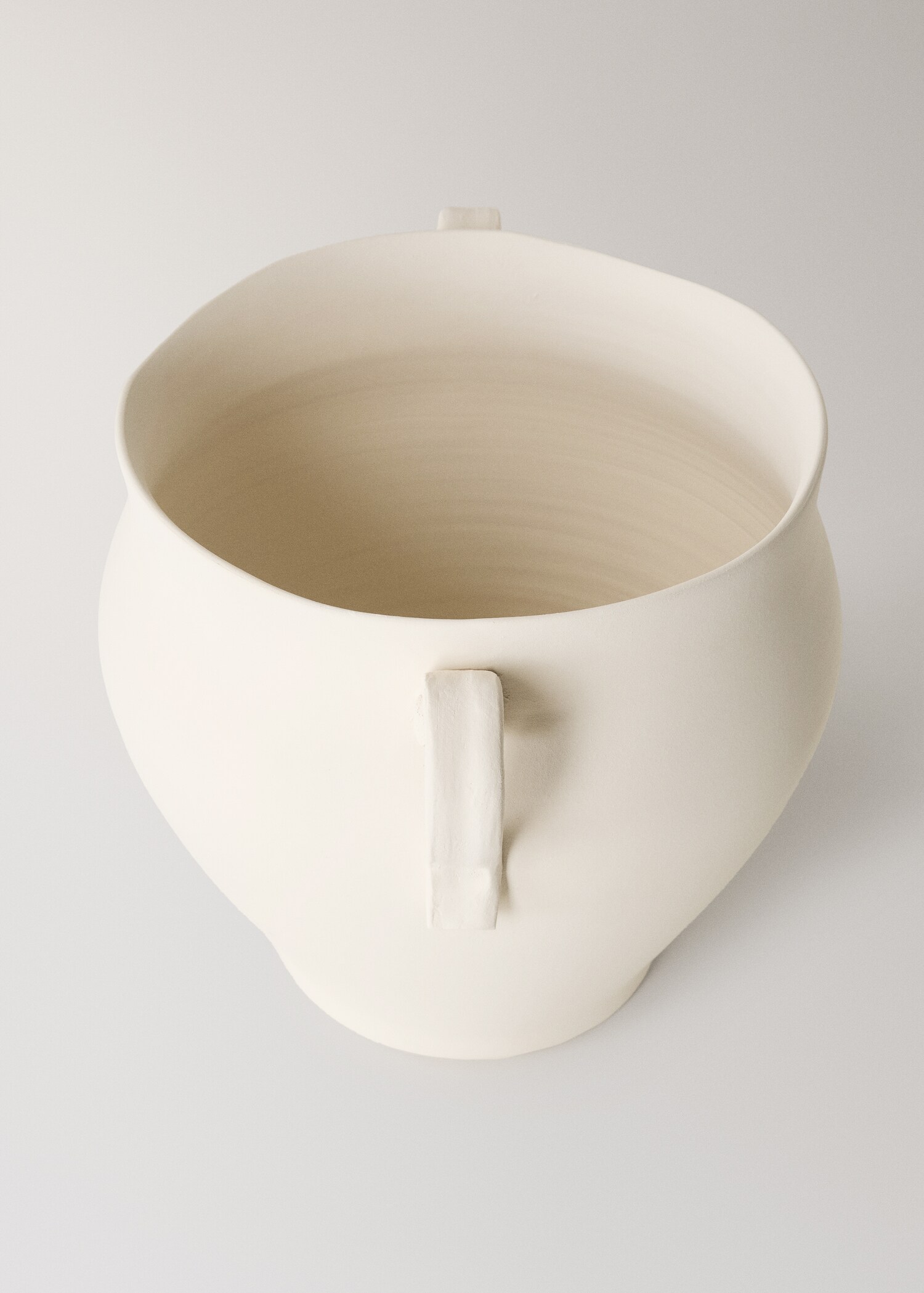 Large terracotta vase with handles - Details of the article 1