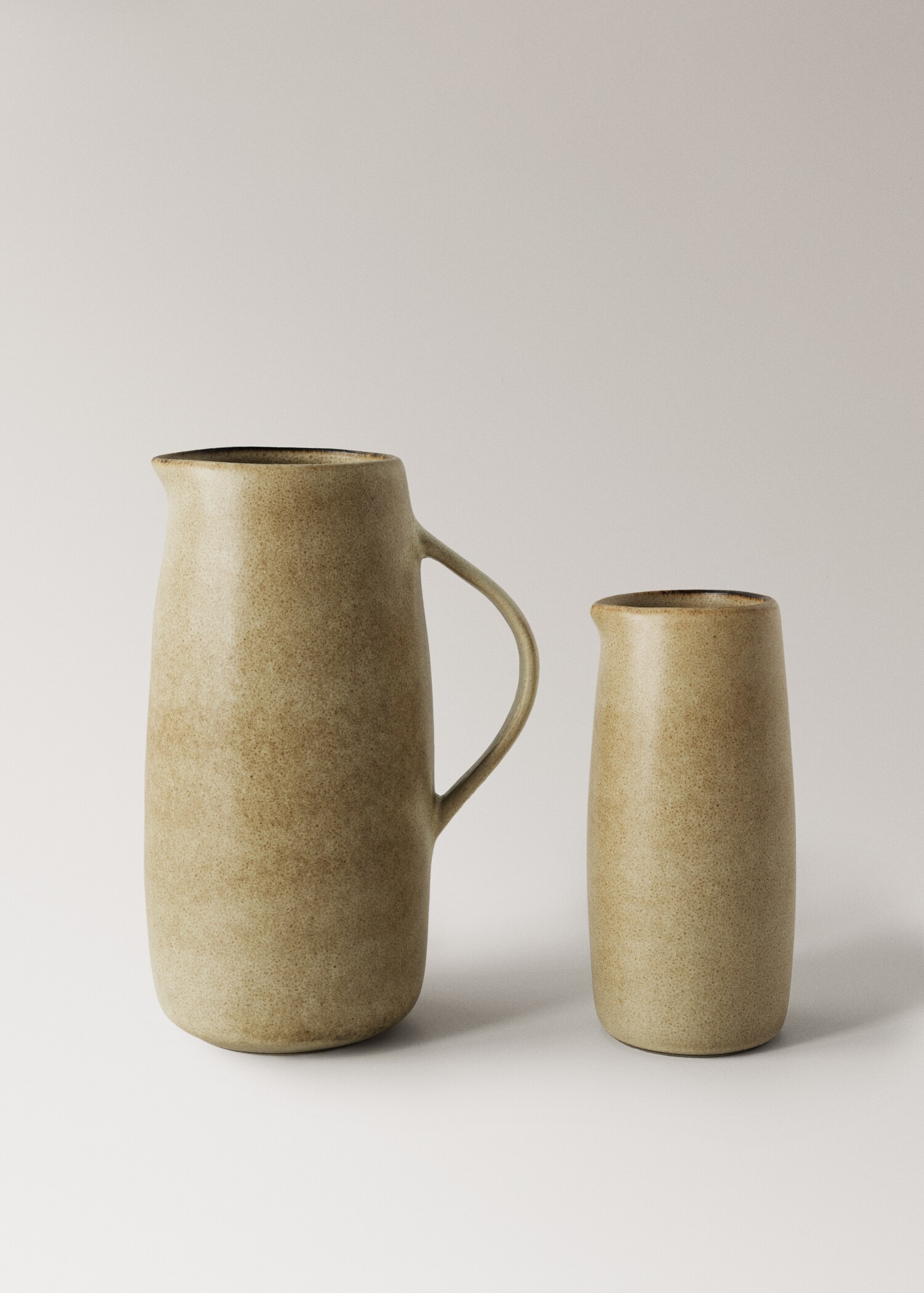 Stoneware jug - Details of the article 3