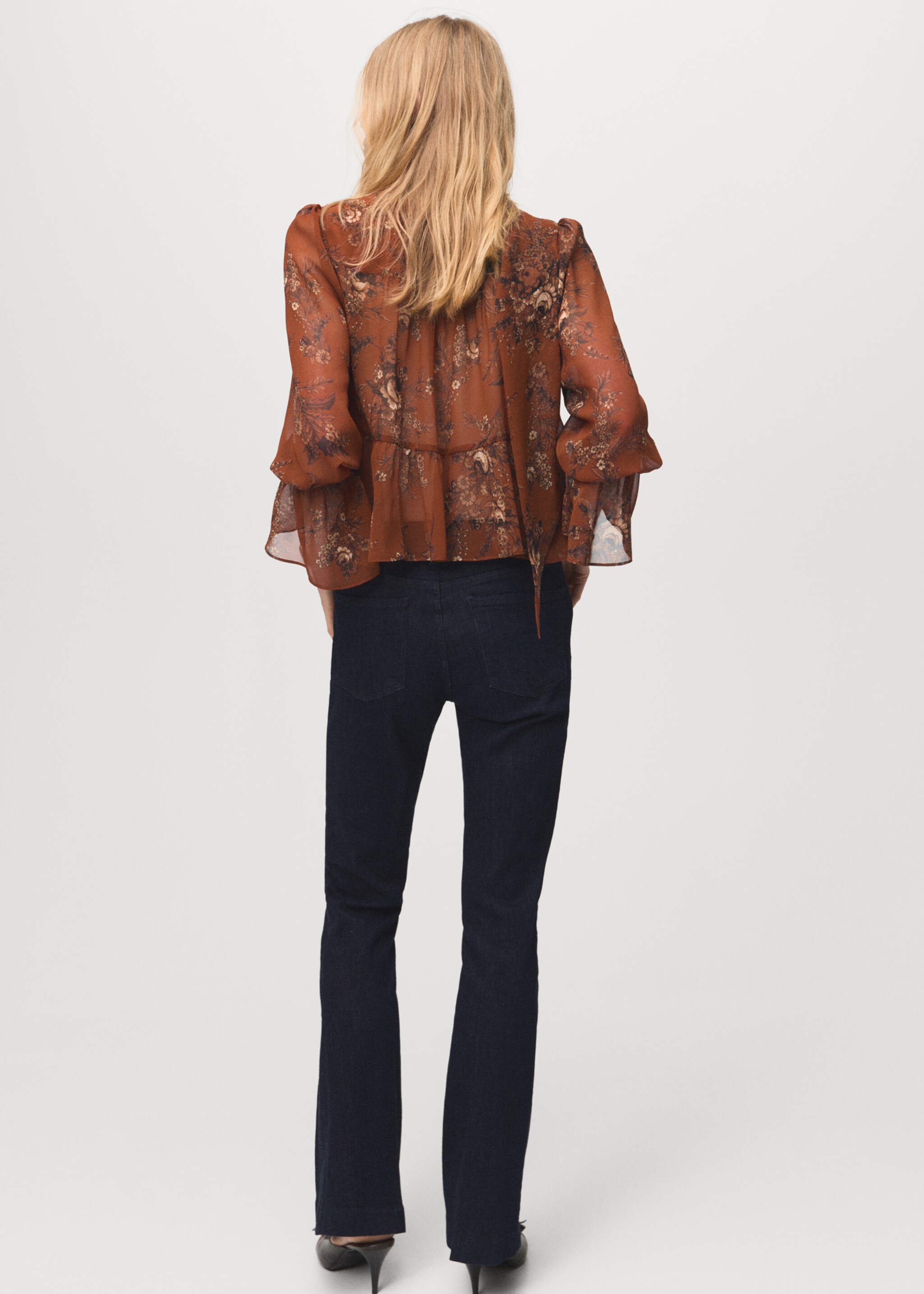 Floral-print blouse with bow - Reverse of the article, Russet. Ref: 27071317-00.