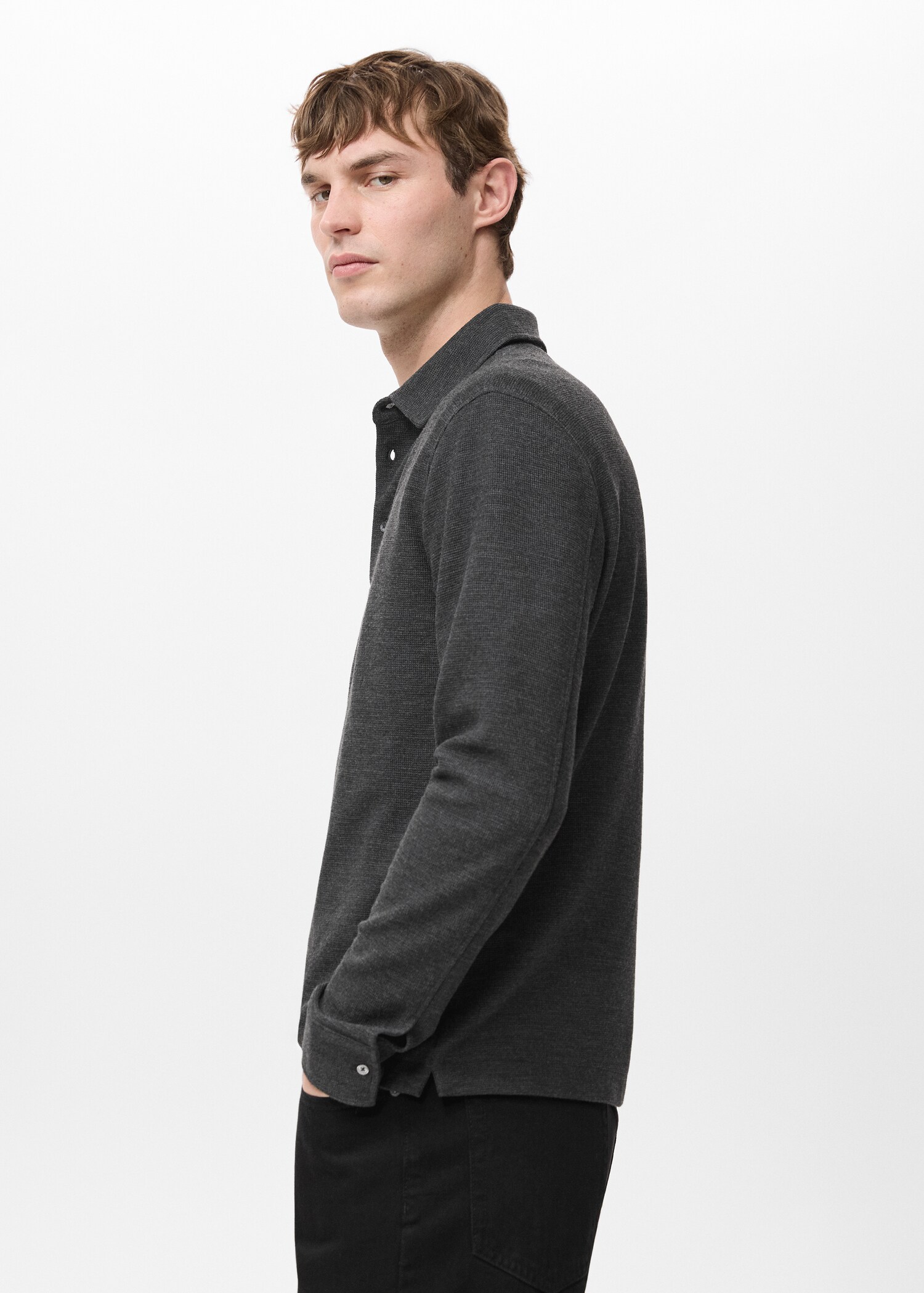 Knitted structured polo sweater - Details of the article 2