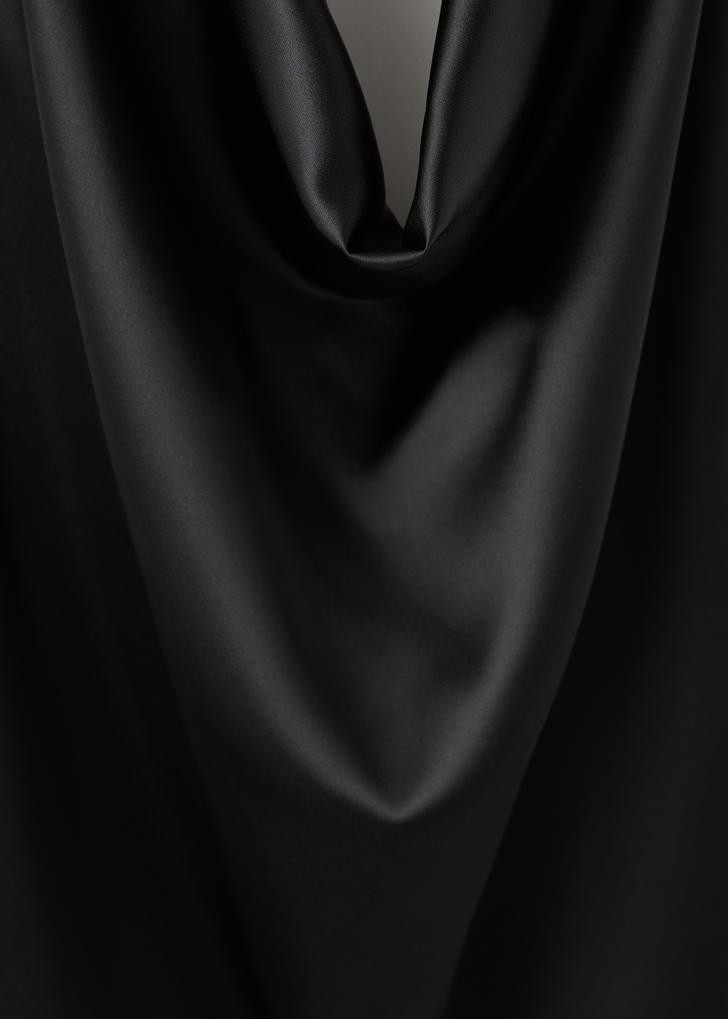 Draped neck satin top - Details of the article 8
