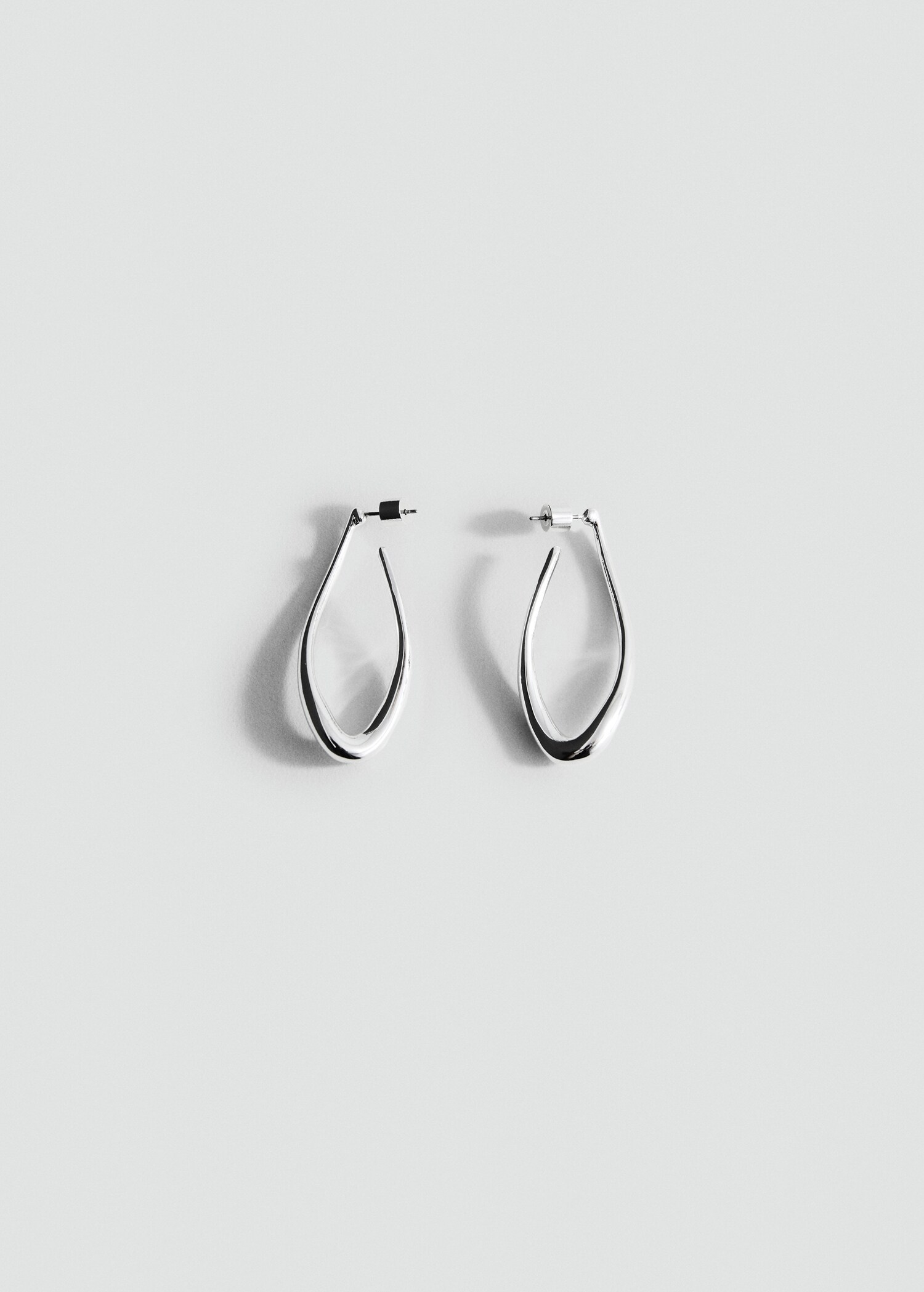 Twisted hoop earrings - Article without model