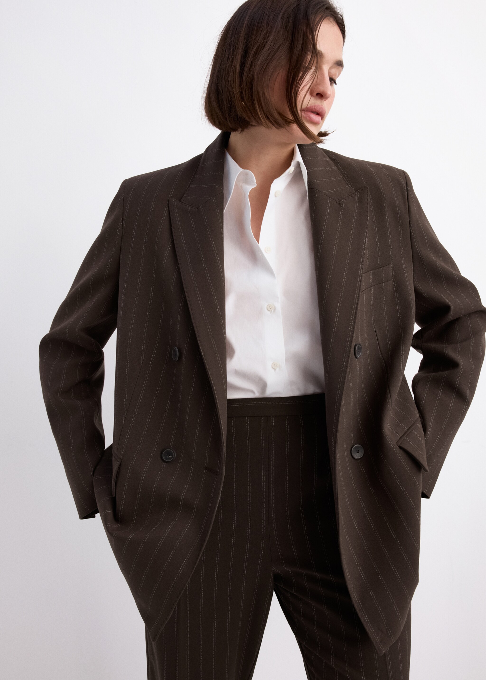 Pantalon de costume fines rayures - Détail de l'article 5, Marron. Ref: 27071338-00.