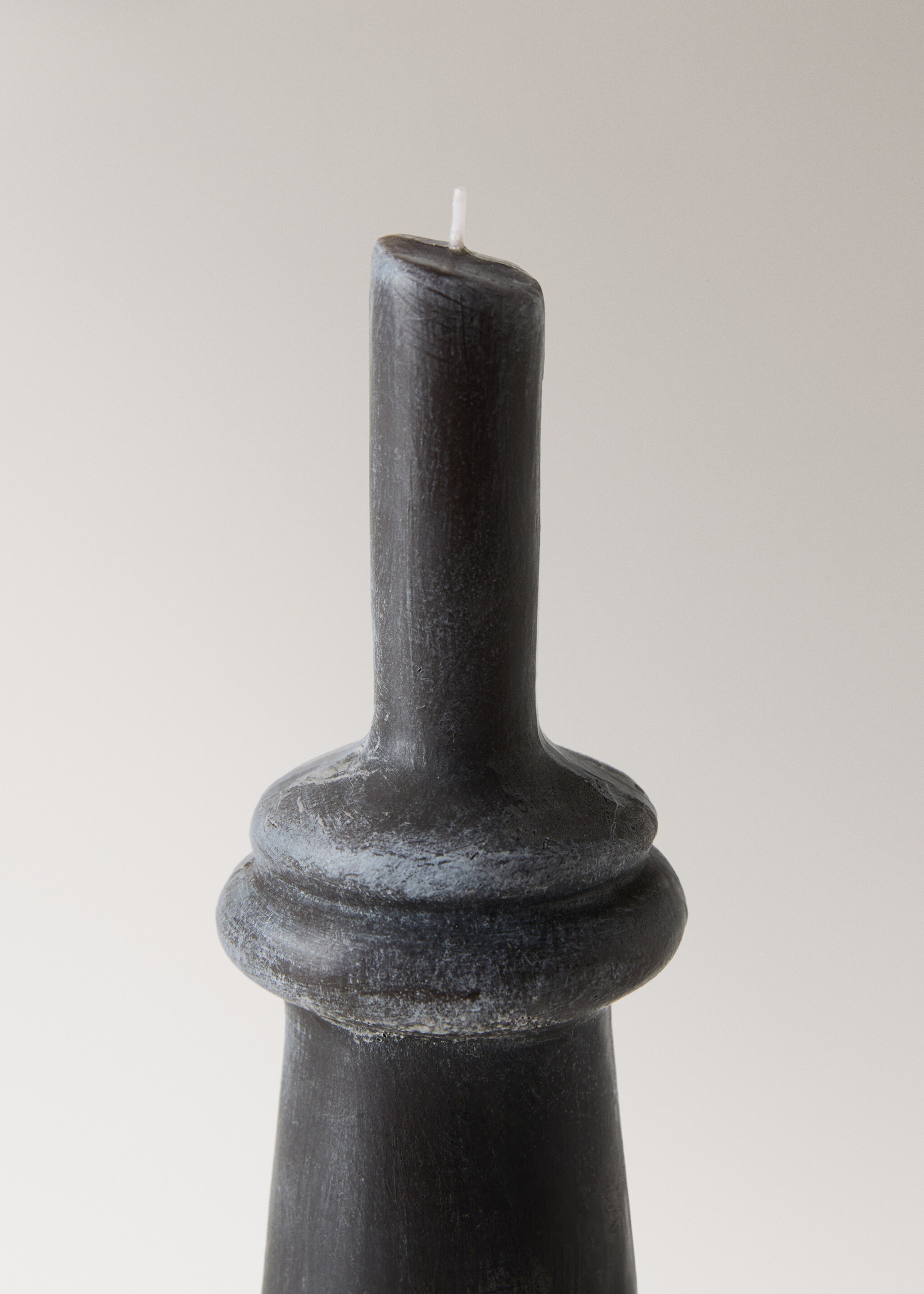Decorative pillar candle - Details of the article 1, Charcoal. Ref: 27071341-00.