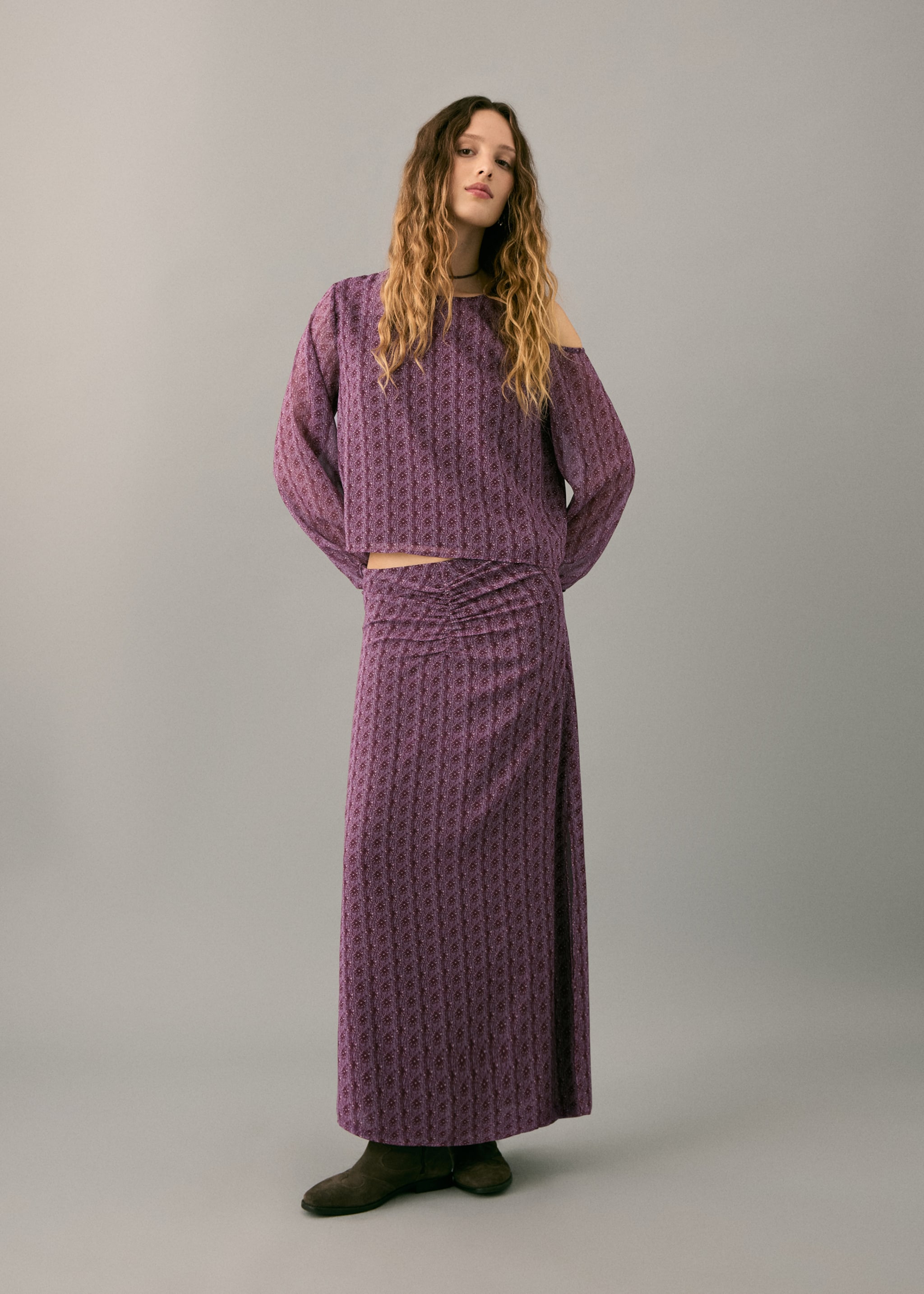 Faldilla llarga estampada - Detall de l'article 2, Rosa pal. Ref: 27071511-00.